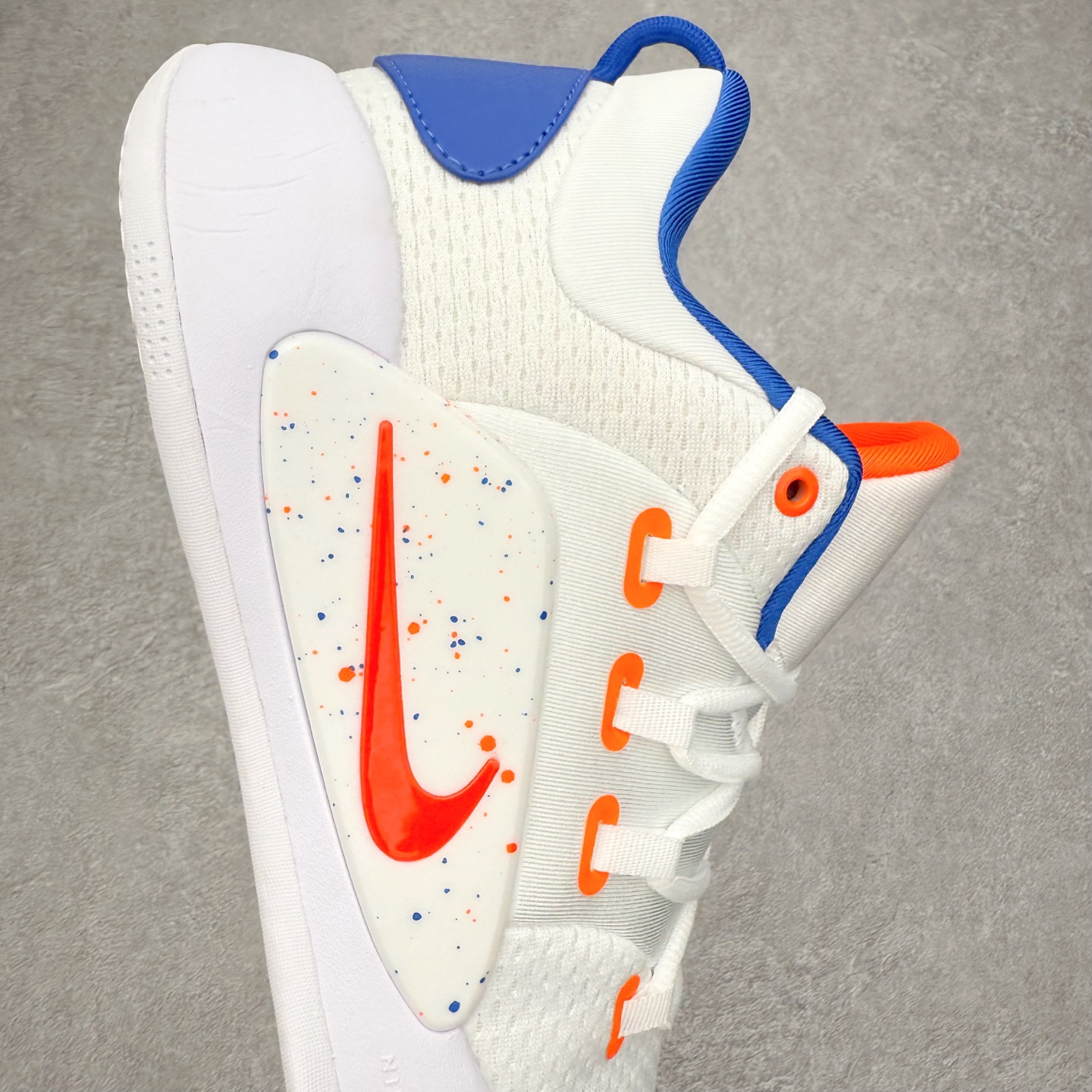 图片[6]-NK Hyperdunk X low TB HD2018 实战篮球鞋 实拍调校N版已经零色差零失真 百分百还原实物色彩所见即所得 不存在货不对板色差等低级问题 选购参考实物拍摄 不混卖不参货 只用心做好货严格选品 承诺混一赔十 尺码：36 36.5 37.5 38 38.5 39 40 40.5 41 42 42.5 43 44 44.5 45 46-选品中心