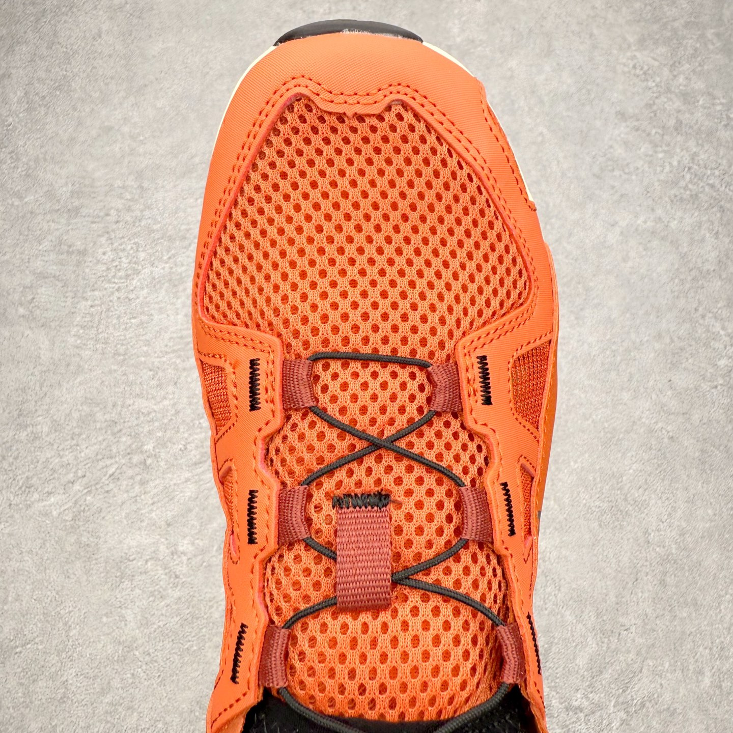 图片[4]-SALOMON萨洛蒙 Techamphibian 5 圆头舒适 透气速干抓地溯溪鞋 男女同款 SALOMON诞生于1947年的法国阿尔卑斯山区，全球知名的户外运动品牌。一直致力于推动滑雪、越野跑等山地运动的发展及产品的进步。其产品设计致力于追求创新和发掘产品的性能极限，帮助喜欢自由的人在山地间不断挑战自我。实拍调校N版已经零色差零失真 百分百还原实物色彩所见即所得 不存在货不对板色差等低级问题 选购参考实物拍摄 不混卖不参货 只用心做好货严格选品 承诺混一赔十 尺码：36 36.5 37.5 38 38.5 39 40 40.5 41 42 42.5 43 44 44.5 45-选品中心