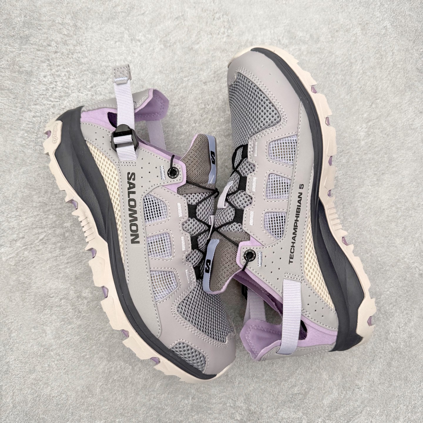 图片[3]-SALOMON萨洛蒙 Techamphibian 5 圆头舒适 透气速干抓地溯溪鞋 男女同款 SALOMON诞生于1947年的法国阿尔卑斯山区，全球知名的户外运动品牌。一直致力于推动滑雪、越野跑等山地运动的发展及产品的进步。其产品设计致力于追求创新和发掘产品的性能极限，帮助喜欢自由的人在山地间不断挑战自我。实拍调校N版已经零色差零失真 百分百还原实物色彩所见即所得 不存在货不对板色差等低级问题 选购参考实物拍摄 不混卖不参货 只用心做好货严格选品 承诺混一赔十 尺码：36 36.5 37.5 38 38.5 39 40 40.5 41 42 42.5 43 44 44.5 45-选品中心