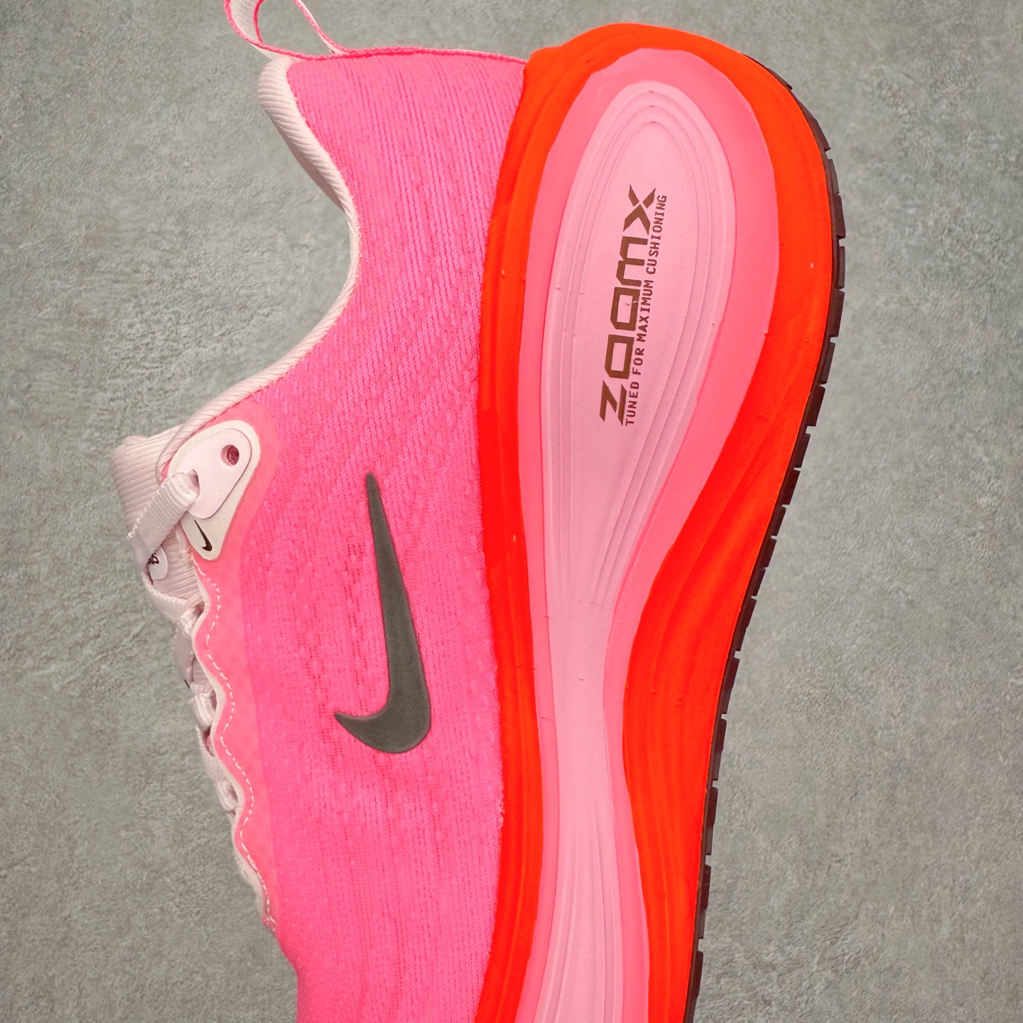 图片[7]-NK Vomero Plus 时尚舒适 网布防滑耐磨 低帮跑步鞋 实拍调校N版已经零色差零失真 百分百还原实物色彩所见即所得 不存在货不对板色差等低级问题 选购参考实物拍摄 不混卖不参货 只用心做好货严格选品 承诺混一赔十 尺码：36 36.5 37.5 38 38.5 39 40 40.5 41 42 42.5 43 44 44.5 45-选品中心