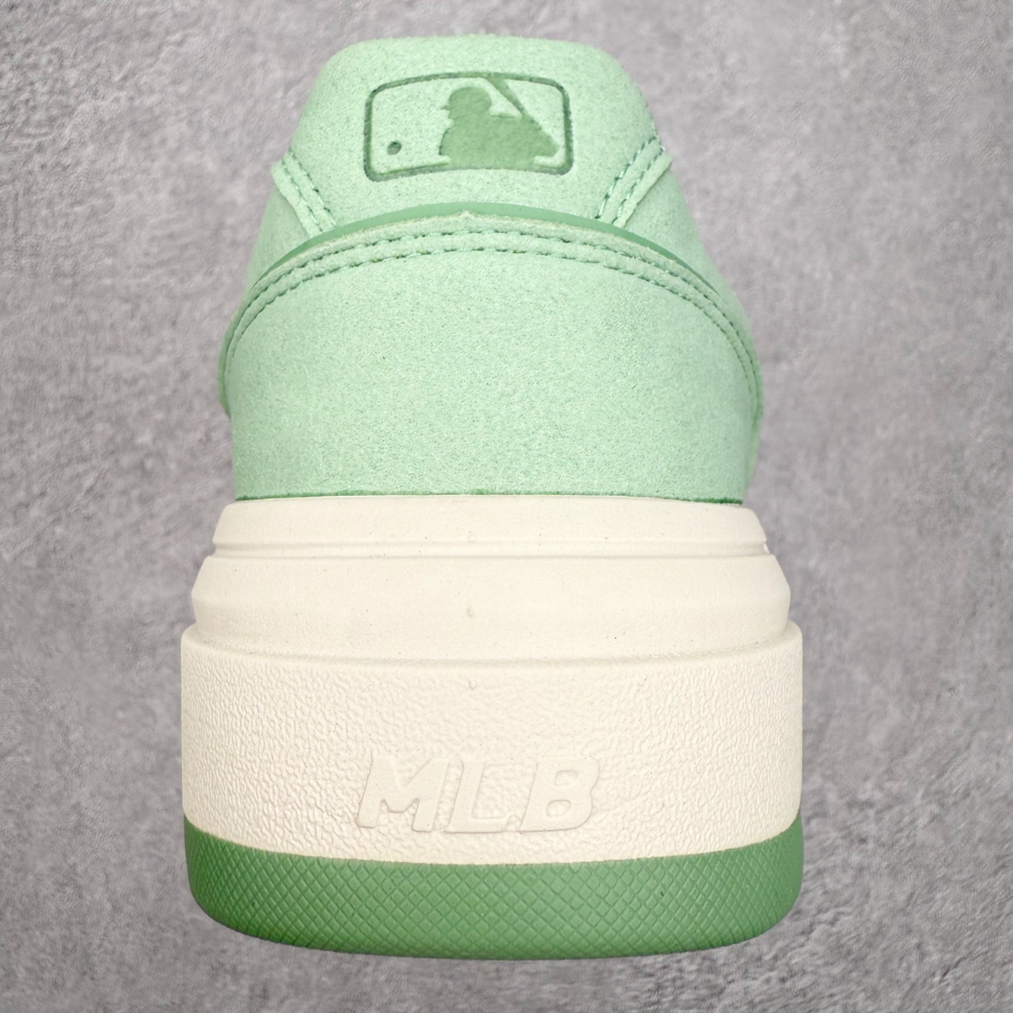 图片[8]-MLB Chunky Liner Basic 复古印花学长鞋系列低帮轻量增高厚底百搭休闲运动慢跑鞋板鞋 Korea韩国联名NY美国榄球纽约洋基队限定 韩国代购专供 全套原楦原纸板原厂数据开发 正确中底拉帮中底网布细节 平台代购专供 左脚内置芯片 韩国代购吊牌标贴 独家一比一RB+MD组合大底 高频后跟小人Logo精准对位立体饱满 正确网布加超迁鞋面 转印中底走线紧密 转印Logo工艺表层防刮不掉色 尺码：35 36 36.5 37.5 38 38.5 39 40 40.5 41 42 42.5 43 44 45-选品中心