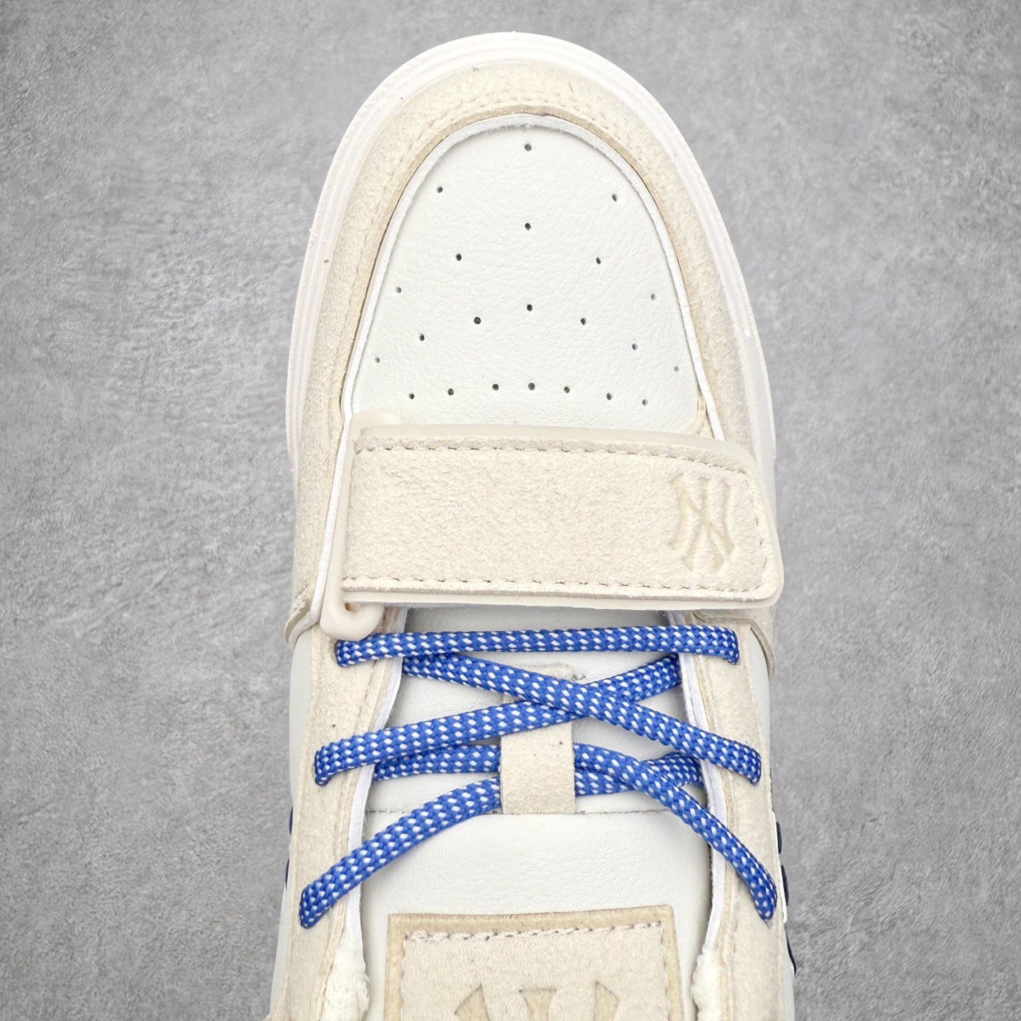 图片[4]-MLB Chunky Liner Basic 复古印花学长鞋系列低帮轻量增高厚底百搭休闲运动慢跑鞋板鞋 Korea韩国联名NY美国榄球纽约洋基队限定 韩国代购专供 全套原楦原纸板原厂数据开发 正确中底拉帮中底网布细节 平台代购专供 左脚内置芯片 韩国代购吊牌标贴 独家一比一RB+MD组合大底 高频后跟小人Logo精准对位立体饱满 正确网布加超迁鞋面 转印中底走线紧密 转印Logo工艺表层防刮不掉色 尺码：35 36 36.5 37.5 38 38.5 39 40 40.5 41 42 42.5 43 44 45-选品中心