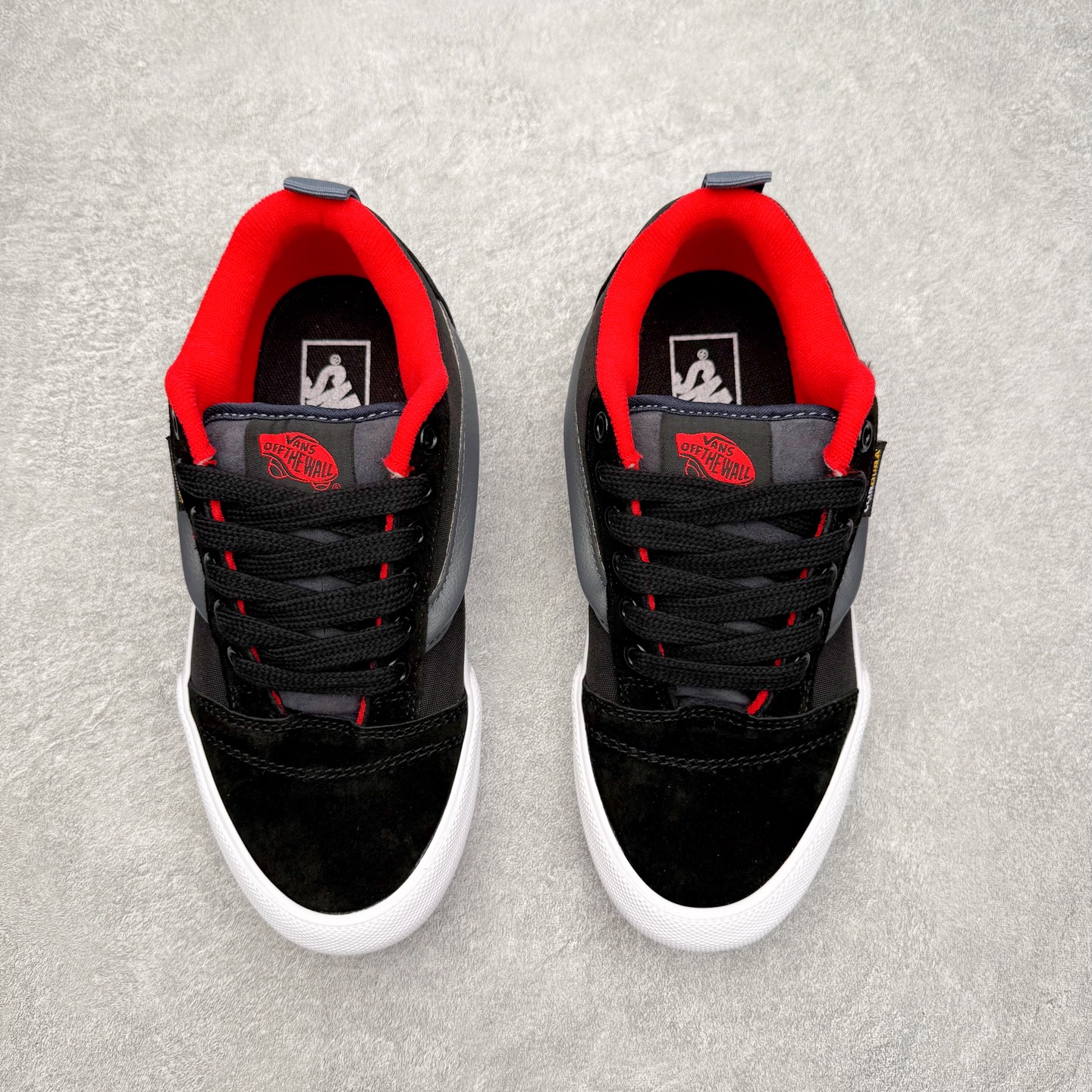 图片[2]-Vans Knu Skool Cordura 黑红 官方新款 复古休闲胖胖面包鞋 肥胖版大LOGO原版全皮猪八面料 货号：VN000D22DE2 尺码：35 36 36.5 37 38 38.5 39 40 40.5 41 42 42.5 43 44 工艺：硫化1：1（重量1：1、真标、原钢印、材质标、鞋型标、合格证）-选品中心