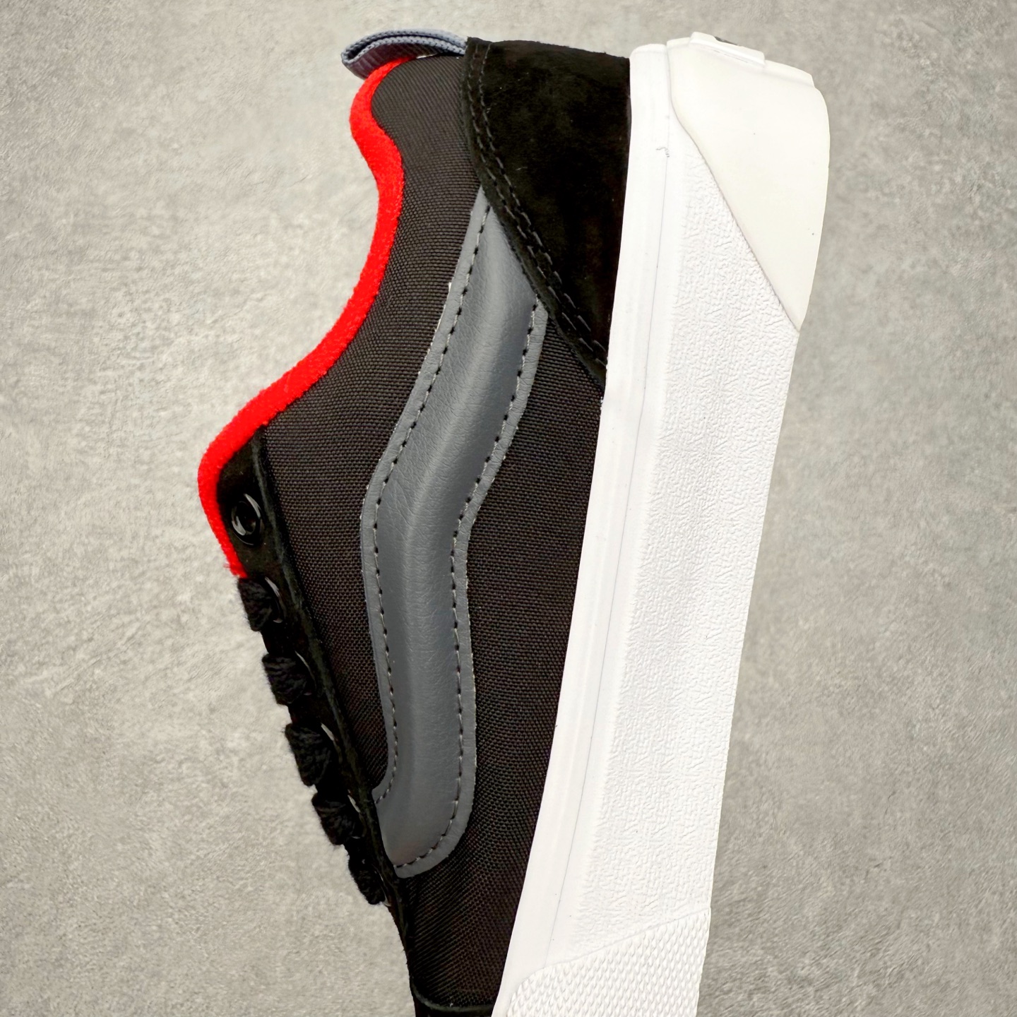 图片[7]-Vans Knu Skool Cordura 黑红 官方新款 复古休闲胖胖面包鞋 肥胖版大LOGO原版全皮猪八面料 货号：VN000D22DE2 尺码：35 36 36.5 37 38 38.5 39 40 40.5 41 42 42.5 43 44 工艺：硫化1：1（重量1：1、真标、原钢印、材质标、鞋型标、合格证）-选品中心