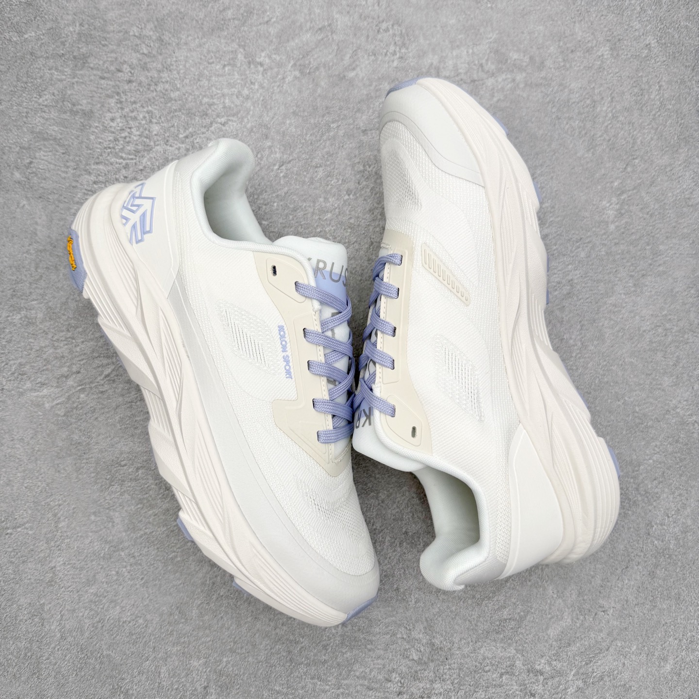 图片[3]-可隆KOLON SPORT 抓地V底巴斯夫轻盈KRUST越野跑鞋 户外功能鞋 男女同款 KOLON SPORT 可隆1973年诞生，并首次推出登山装备。自创立起，KOLON SPORT就把绿色定为基本色调，以常青树为品牌标志，坚持以关爱自然为己任，积极探求自然界的舒适，并以此应用于新产品的开发与研究。40多年来，历经不断革新，成就高端专业户外品牌。实拍调校N版已经零色差零失真 百分百还原实物色彩所见即所得 不存在货不对板色差等低级问题 选购参考实物拍摄 不混卖不参货 只用心做好货严格选品 承诺混一赔十 尺码：36 36.5 37.5 38 38.5 39 40 40.5 41 42 42.5 43 44 44.5 45-选品中心