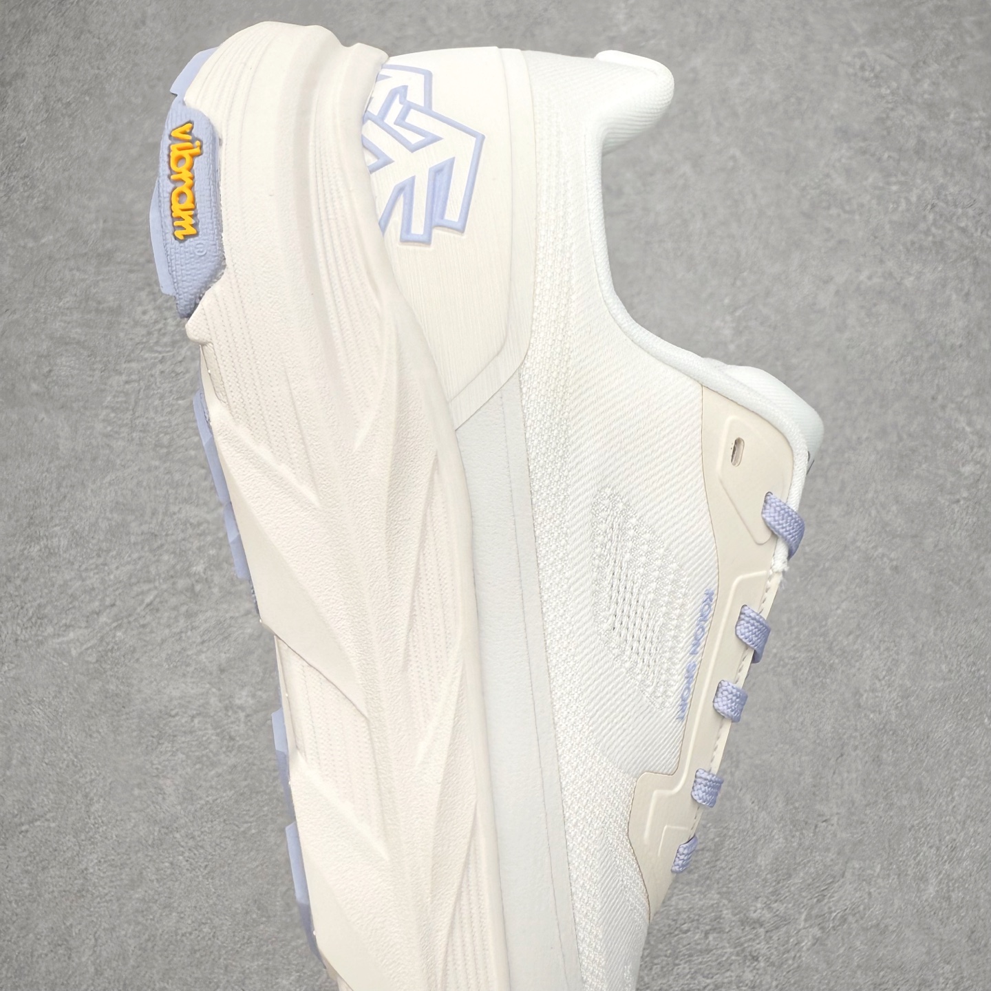 图片[6]-可隆KOLON SPORT 抓地V底巴斯夫轻盈KRUST越野跑鞋 户外功能鞋 男女同款 KOLON SPORT 可隆1973年诞生，并首次推出登山装备。自创立起，KOLON SPORT就把绿色定为基本色调，以常青树为品牌标志，坚持以关爱自然为己任，积极探求自然界的舒适，并以此应用于新产品的开发与研究。40多年来，历经不断革新，成就高端专业户外品牌。实拍调校N版已经零色差零失真 百分百还原实物色彩所见即所得 不存在货不对板色差等低级问题 选购参考实物拍摄 不混卖不参货 只用心做好货严格选品 承诺混一赔十 尺码：36 36.5 37.5 38 38.5 39 40 40.5 41 42 42.5 43 44 44.5 45-选品中心