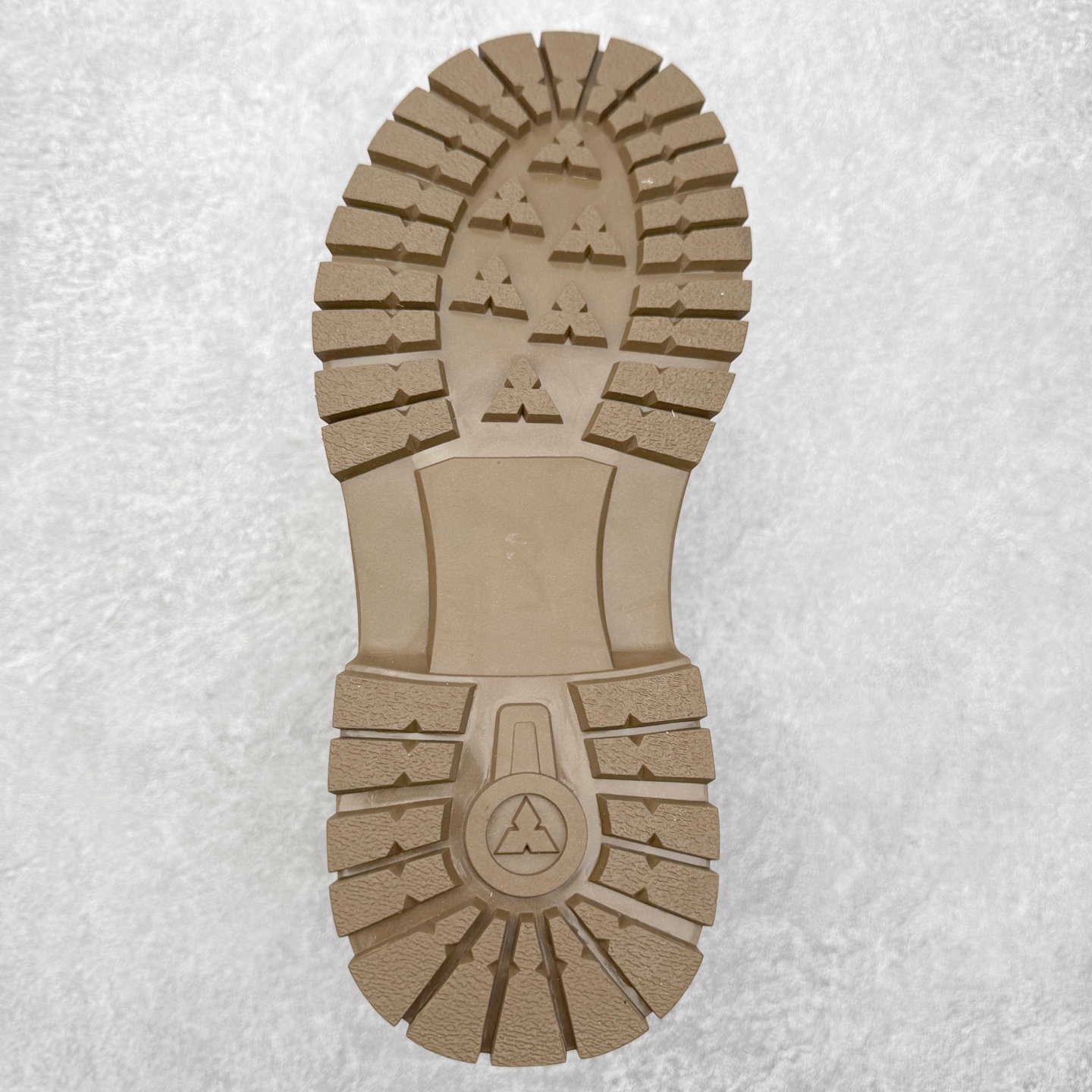 图片[9]-Timberland添柏岚/天伯伦 秋冬新品 秋冬必备户外休闲大黄靴系列#广东大厂品质 原盒原包装 时尚潮流搭配 面料采用意大利🇮🇹顶级磨砂细纹牛皮 轻质大底 搭配防臭防腐真皮乳胶鞋垫 大底到五金都是代工厂原材料制作 同原版固特异永不开胶工艺 好货不杀猪 首单质量严格把控 全网独家首发 品质毋庸置疑 全套官网统一包装 给您完美的穿着体验 质量考究耐穿 型男必备 专治不帅 高品质脚感一流 今年冬季防寒户外专用 日常随意搭配 尺码：38-44（皮鞋码）-选品中心