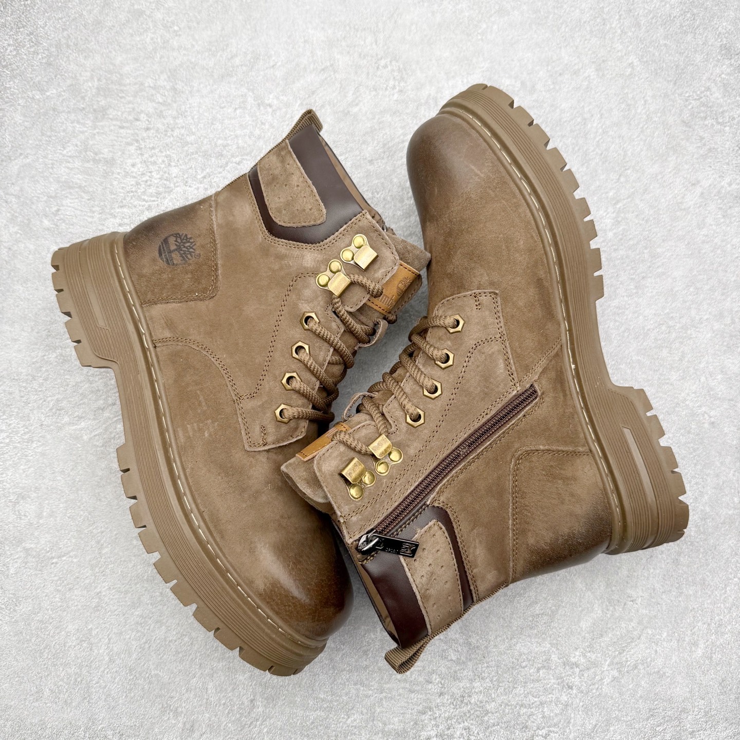 图片[3]-Timberland添柏岚/天伯伦 秋冬新品 秋冬必备户外休闲大黄靴系列#广东大厂品质 原盒原包装 时尚潮流搭配 面料采用意大利🇮🇹顶级磨砂细纹牛皮 轻质大底 搭配防臭防腐真皮乳胶鞋垫 大底到五金都是代工厂原材料制作 同原版固特异永不开胶工艺 好货不杀猪 首单质量严格把控 全网独家首发 品质毋庸置疑 全套官网统一包装 给您完美的穿着体验 质量考究耐穿 型男必备 专治不帅 高品质脚感一流 今年冬季防寒户外专用 日常随意搭配 尺码：38-44（皮鞋码）-选品中心
