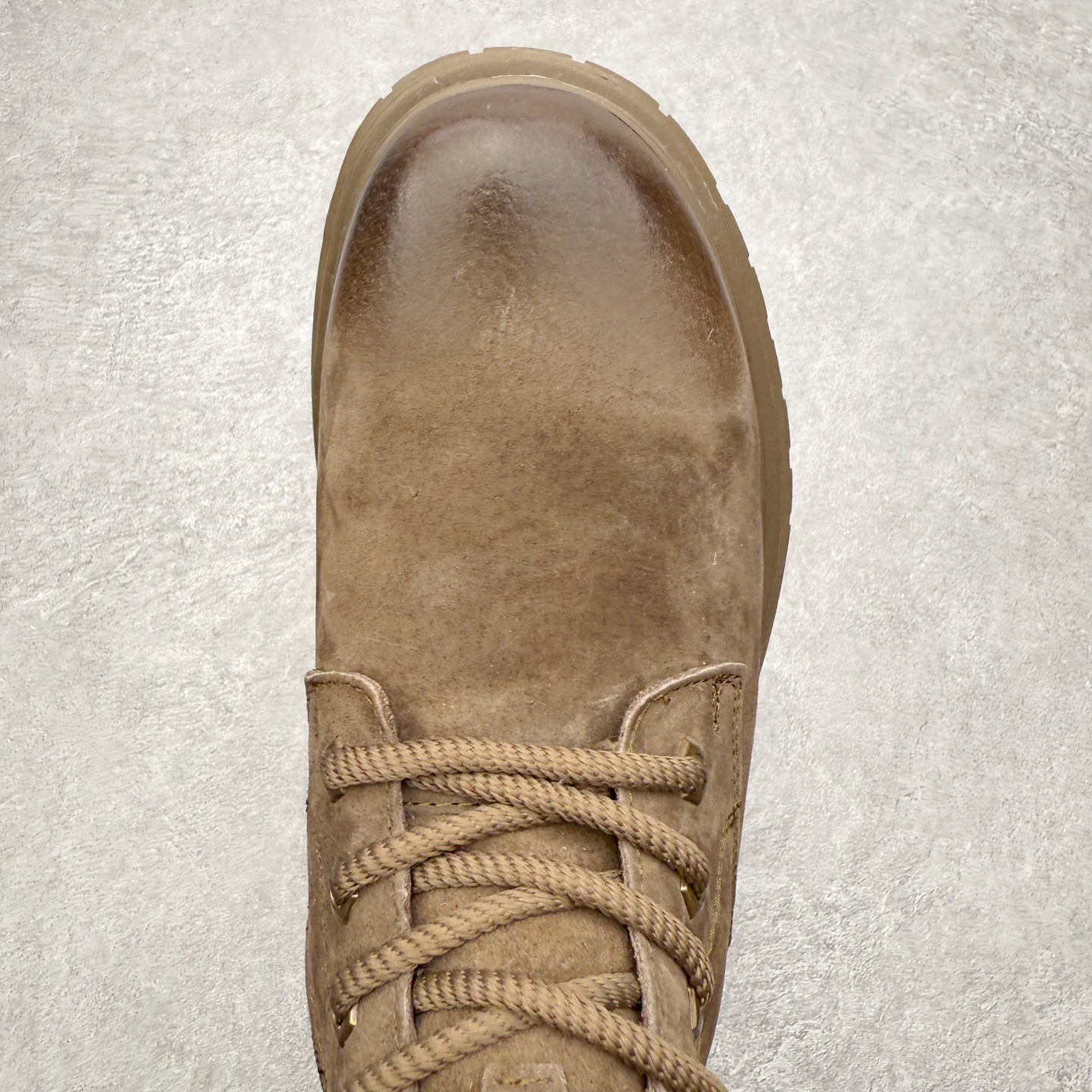 图片[4]-Timberland添柏岚/天伯伦 秋冬新品 秋冬必备户外休闲大黄靴系列#广东大厂品质 原盒原包装 时尚潮流搭配 面料采用意大利🇮🇹顶级磨砂细纹牛皮 轻质大底 搭配防臭防腐真皮乳胶鞋垫 大底到五金都是代工厂原材料制作 同原版固特异永不开胶工艺 好货不杀猪 首单质量严格把控 全网独家首发 品质毋庸置疑 全套官网统一包装 给您完美的穿着体验 质量考究耐穿 型男必备 专治不帅 高品质脚感一流 今年冬季防寒户外专用 日常随意搭配 尺码：38-44（皮鞋码）-选品中心