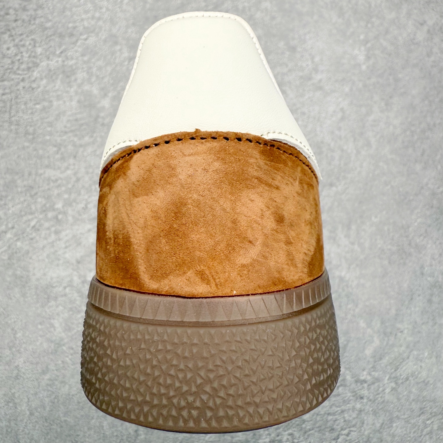 图片[8]-＃C版纯原 AD Originals Handball SPZL 手球运动员系列百搭休闲运动板鞋 KI5938 这款来自阿迪达斯的这款HANDBALL SPZL前身是一双手球运动鞋，这一次拿来复刻，所以鞋面的主要色彩选用了黑色， 鞋面外侧除了Spezial字母之外还有三叶草标志。Handball SPZL作为复古手球训练鞋与作为室内足球鞋的Samba有着异曲同工之处，但是质感更为出众的鞋身以及丰富的配色选择比起Samba来讲可以说是更胜一筹了！尺码：36 36⅔ 37⅓ 38 38⅔ 39⅓ 40 40⅔ 41⅓ 42 42⅔ 43⅓ 44 45-选品中心