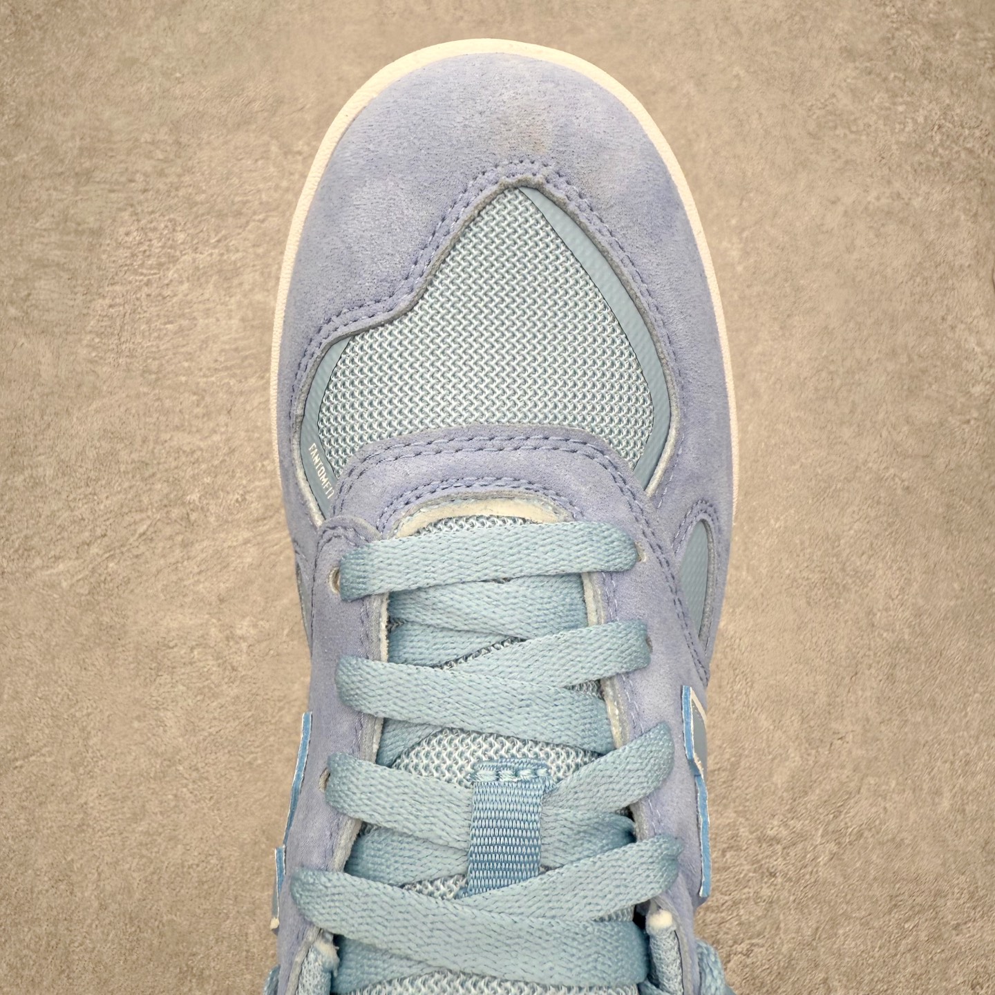 图片[4]-New Balance NB Numeric Tom Knox 600 舒适 低帮 板鞋 男女同款 实拍调校N版已经零色差零失真 百分百还原实物色彩所见即所得 不存在货不对板色差等低级问题 选购参考实物拍摄 不混卖不参货 只用心做好货严格选品 承诺混一赔十 尺码：36 36.5 37.5 38 38.5 39 40 40.5 41 42 42.5 43 44 44.5 45-选品中心