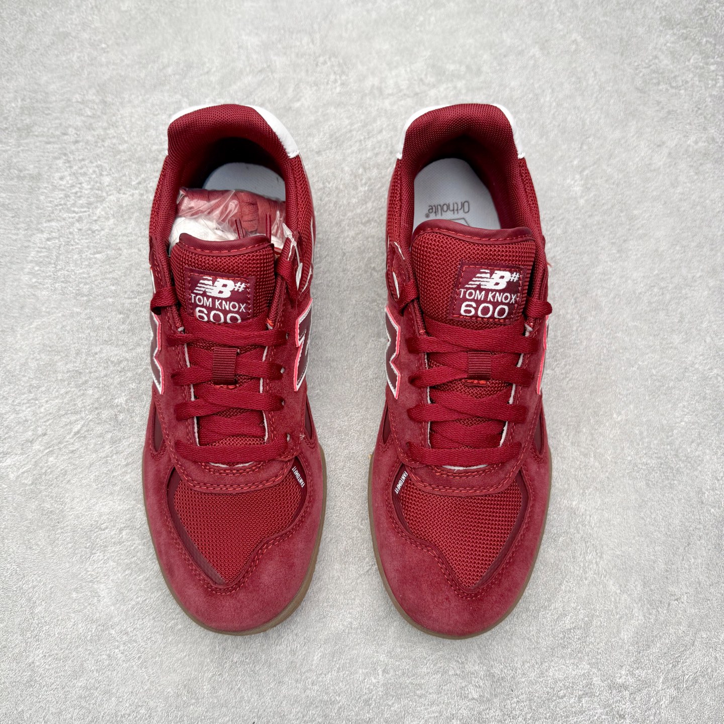 图片[2]-New Balance NB Numeric Tom Knox 600 舒适 低帮 板鞋 男女同款 实拍调校N版已经零色差零失真 百分百还原实物色彩所见即所得 不存在货不对板色差等低级问题 选购参考实物拍摄 不混卖不参货 只用心做好货严格选品 承诺混一赔十 尺码：36 36.5 37.5 38 38.5 39 40 40.5 41 42 42.5 43 44 44.5 45-选品中心