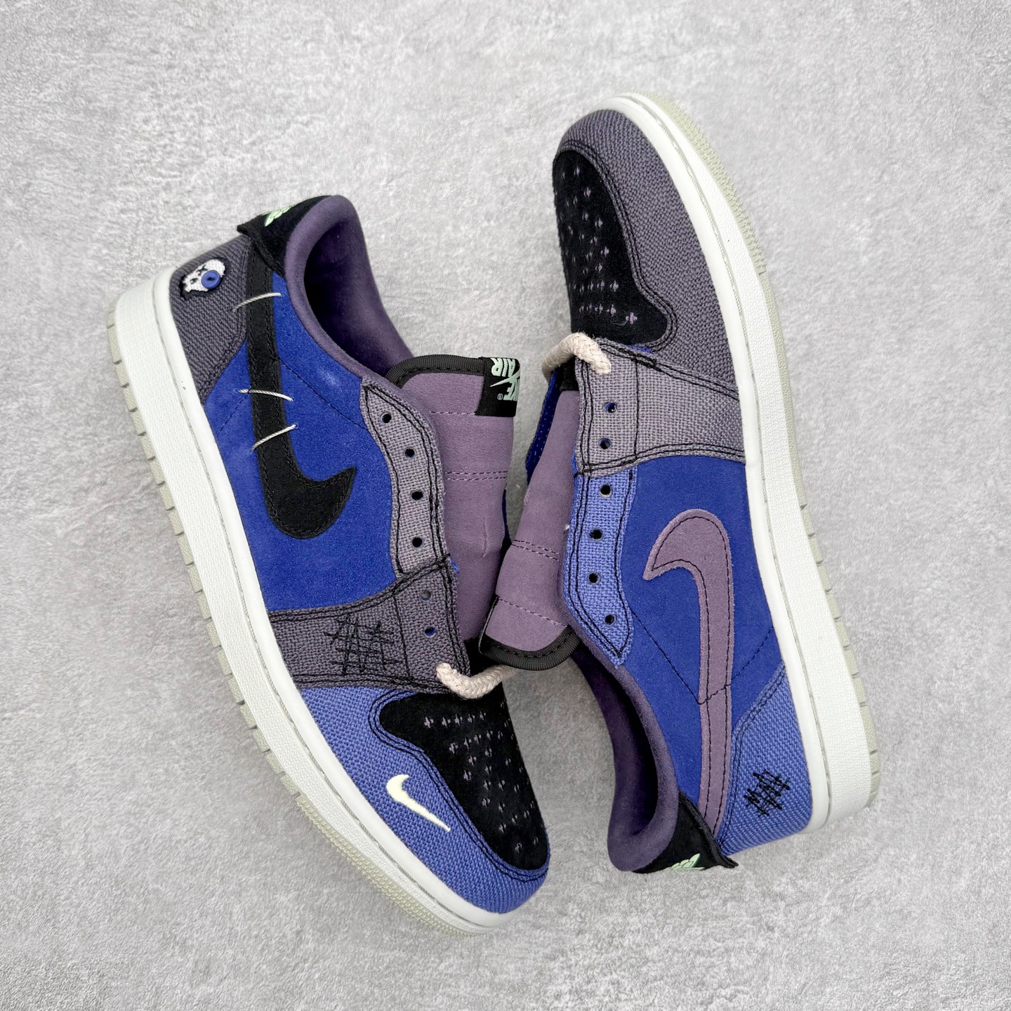 💰240 ＃DT纯原 Air Jordan AJ1 Low 低帮 IH2309-500 终端优势供应 市面中低帮最具代表性版本没有之一 口碑大厂出品 品控大底版型不断改良更新 全套原纸板楦头开发 确保原汁原味 完美呈现版型 完美零毛边处理 原厂内置全掌气垫 价格定位良心 平台专用代工流水线出品 一眼公司既视感 拿到手的一瞬间就与众不同 碾压市面所有版本 全部原鞋开发 每一个配色都会采购原鞋确认细节 打破市面看图做货无好货之说 尺码：35.5 36 36.5 37.5 38 38.5 39 40 40.5 41 42 42.5 43 44 44.5 45 46 编码：by2936090