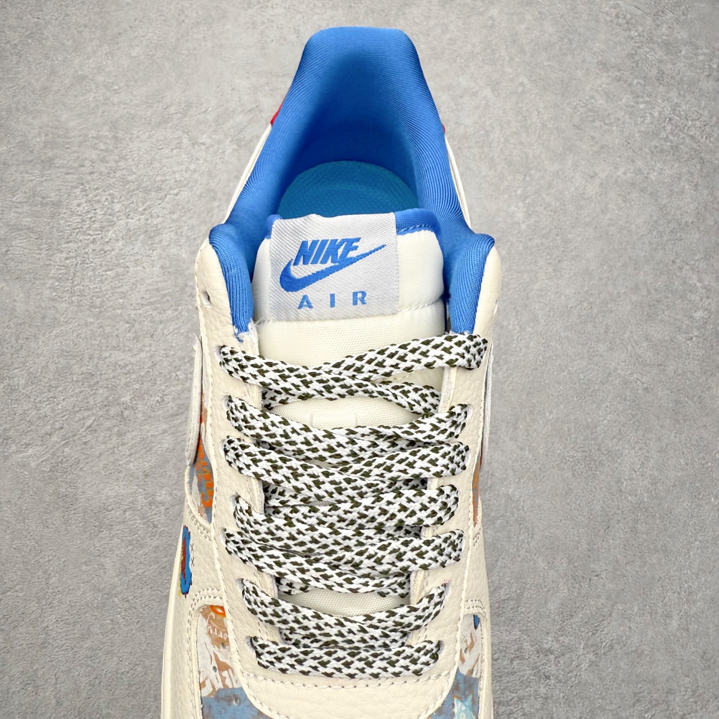 图片[5]-NK Air Force 1´07 Low 空军一号低帮百搭休闲运动板鞋 XL1979-125 柔软、弹性十足的缓震性能和出色的中底设计 横跨复古与现代的外型结合 造就出风靡全球 三十多年的Force 1 直到今天还深受青睐 实拍调校N版已经零色差零失真 百分百还原实物色彩所见即所得 不存在货不对板色差等低级问题 选购参考实物拍摄 不混卖不参货 只用心做好货严格选品 承诺混一赔十 尺码：36 36.5 37.5 38 38.5 39 40 40.5 41 42 42.5 43 44 44.5 45-选品中心