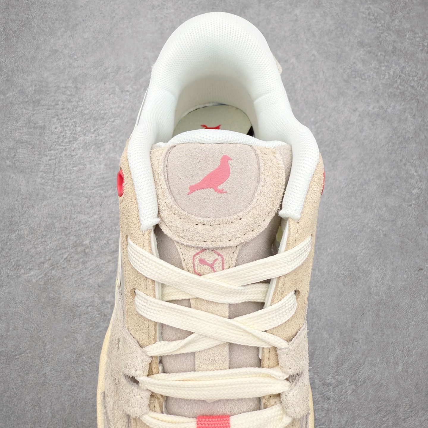 图片[5]-＃福利特价 PUMA 180 Night Rider 彪马 防滑耐磨低帮休闲板鞋 设计灵感源自90及00一代的滑板运动文化 简约又不失设计巧思的帅气风格让它轻松驾驭日常休闲或滑板场合 运动兼具匠心 细节彰显品质 衬垫边缘以提供支撑和灵活性 强化鞋头以承受持续的磨损 耐磨性强 稳定性高 抓地更牢 不易打滑 货号： 394873 尺码： 35 36 36.5 37.5 38 38.5 39 40 40.5 41 42 42.5 43 44 45-选品中心