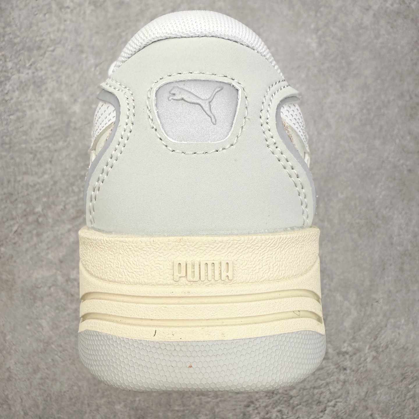 图片[8]-＃福利特价 PUMA 180 Night Rider 彪马 防滑耐磨低帮休闲板鞋 设计灵感源自90及00一代的滑板运动文化 简约又不失设计巧思的帅气风格让它轻松驾驭日常休闲或滑板场合 运动兼具匠心 细节彰显品质 衬垫边缘以提供支撑和灵活性 强化鞋头以承受持续的磨损 耐磨性强 稳定性高 抓地更牢 不易打滑 货号： 394873 尺码： 35 36 36.5 37.5 38 38.5 39 40 40.5 41 42 42.5 43 44 45-选品中心