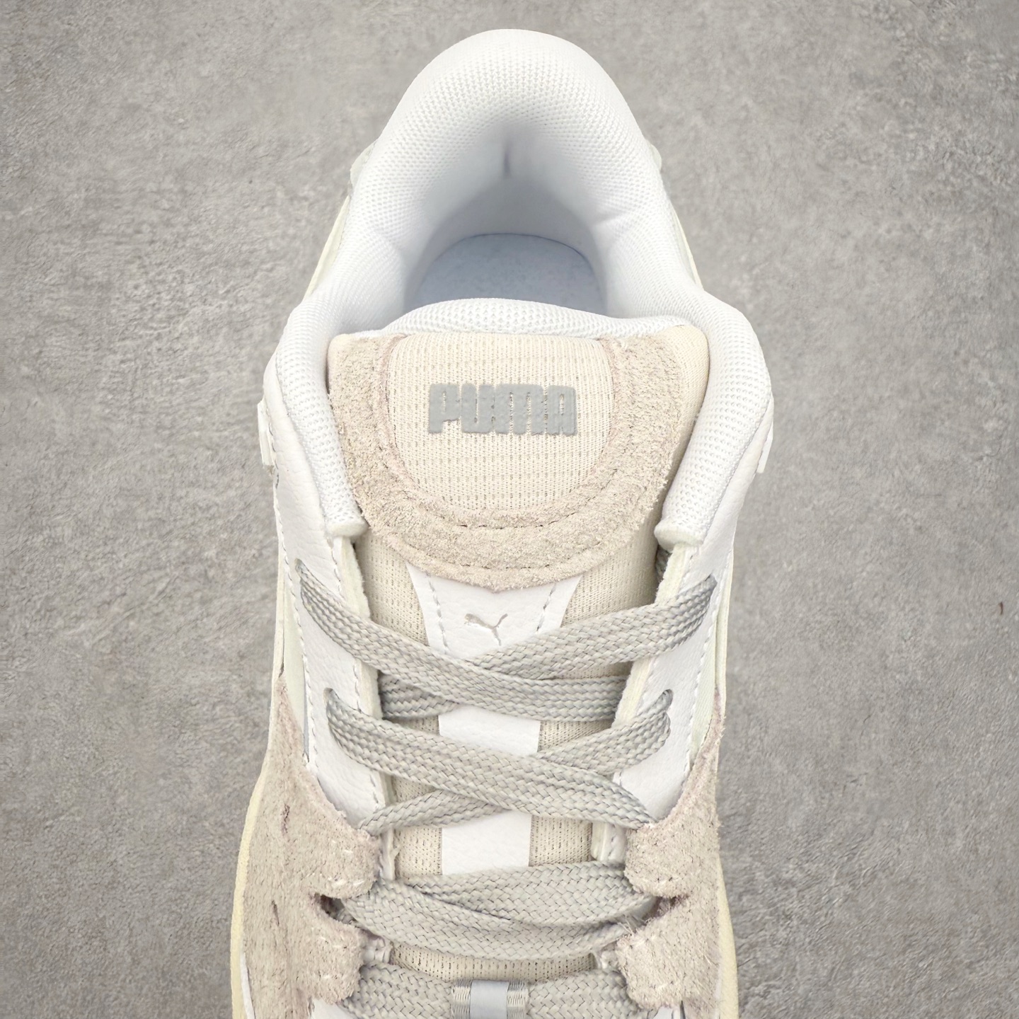 图片[5]-＃福利特价 PUMA 180 Night Rider 彪马 防滑耐磨低帮休闲板鞋 设计灵感源自90及00一代的滑板运动文化 简约又不失设计巧思的帅气风格让它轻松驾驭日常休闲或滑板场合 运动兼具匠心 细节彰显品质 衬垫边缘以提供支撑和灵活性 强化鞋头以承受持续的磨损 耐磨性强 稳定性高 抓地更牢 不易打滑 货号： 394873 尺码： 35 36 36.5 37.5 38 38.5 39 40 40.5 41 42 42.5 43 44 45-选品中心