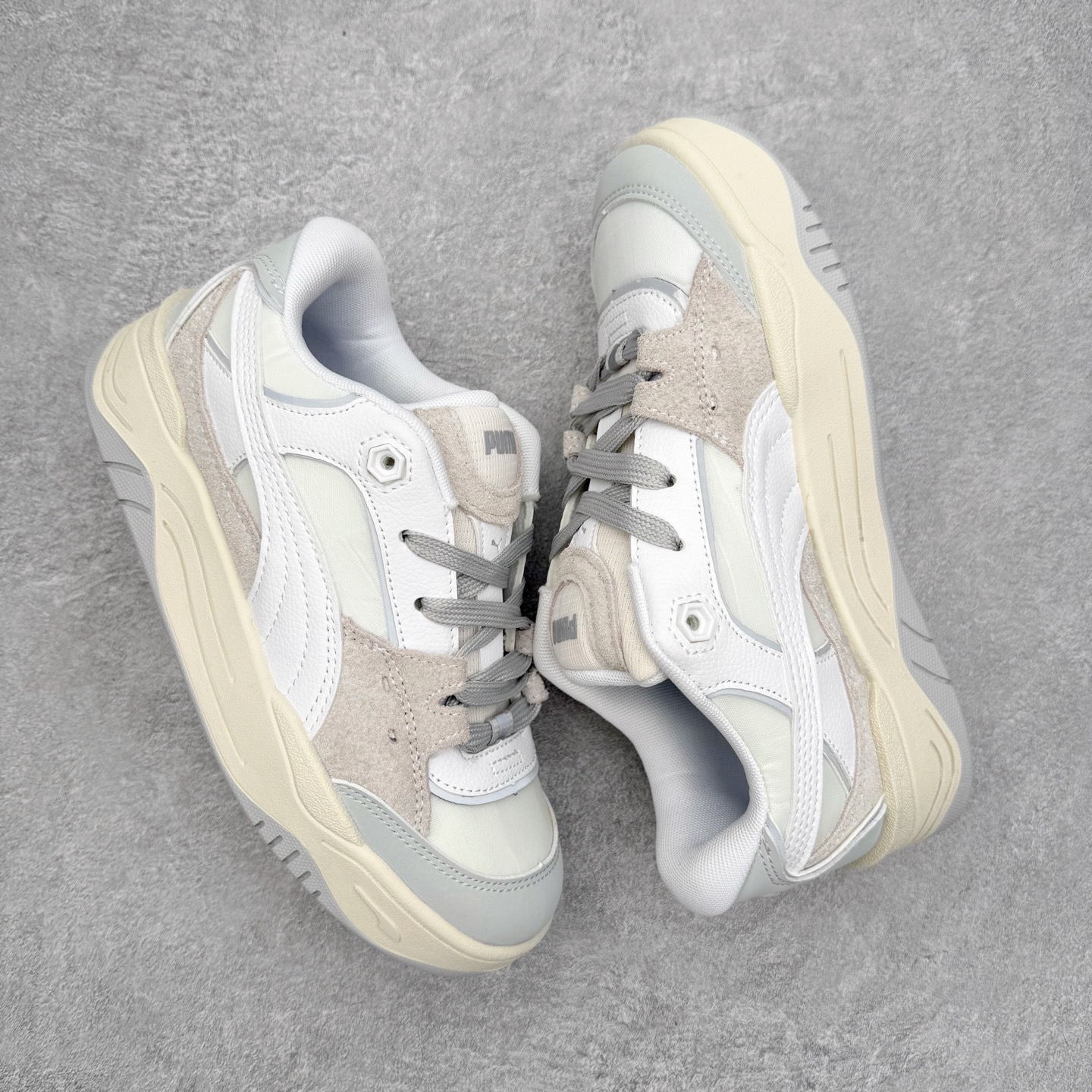 图片[3]-＃福利特价 PUMA 180 Night Rider 彪马 防滑耐磨低帮休闲板鞋 设计灵感源自90及00一代的滑板运动文化 简约又不失设计巧思的帅气风格让它轻松驾驭日常休闲或滑板场合 运动兼具匠心 细节彰显品质 衬垫边缘以提供支撑和灵活性 强化鞋头以承受持续的磨损 耐磨性强 稳定性高 抓地更牢 不易打滑 货号： 394873 尺码： 35 36 36.5 37.5 38 38.5 39 40 40.5 41 42 42.5 43 44 45-选品中心