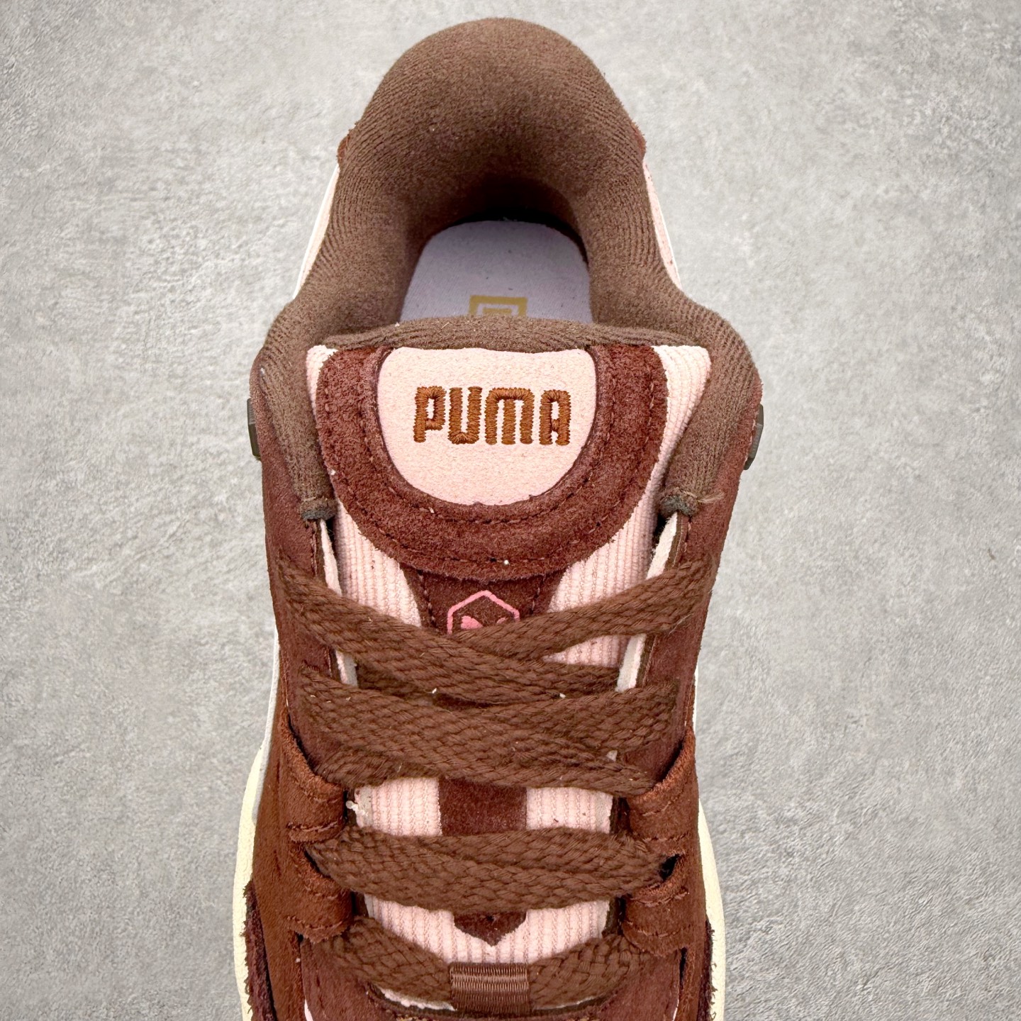 图片[5]-＃福利特价 PUMA 180 Night Rider 彪马 防滑耐磨低帮休闲板鞋 设计灵感源自90及00一代的滑板运动文化 简约又不失设计巧思的帅气风格让它轻松驾驭日常休闲或滑板场合 运动兼具匠心 细节彰显品质 衬垫边缘以提供支撑和灵活性 强化鞋头以承受持续的磨损 耐磨性强 稳定性高 抓地更牢 不易打滑 货号： 394873 尺码： 35 36 36.5 37.5 38 38.5 39 40 40.5 41 42 42.5 43 44 45-选品中心