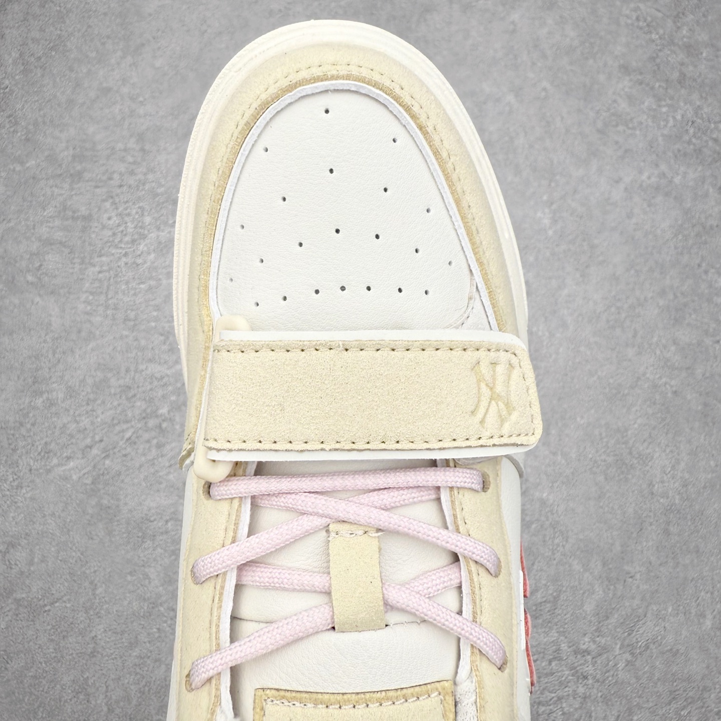 图片[4]-MLB Chunky Liner Basic 复古印花学长鞋系列低帮轻量增高厚底百搭休闲运动慢跑鞋板鞋 Korea韩国联名NY美国榄球纽约洋基队限定 韩国代购专供 全套原楦原纸板原厂数据开发 正确中底拉帮中底网布细节 平台代购专供 左脚内置芯片 韩国代购吊牌标贴 独家一比一RB+MD组合大底 高频后跟小人Logo精准对位立体饱满 正确网布加超迁鞋面 转印中底走线紧密 转印Logo工艺表层防刮不掉色 尺码：35 36 36.5 37.5 38 38.5 39 40 40.5 41 42 42.5 43 44 45-选品中心