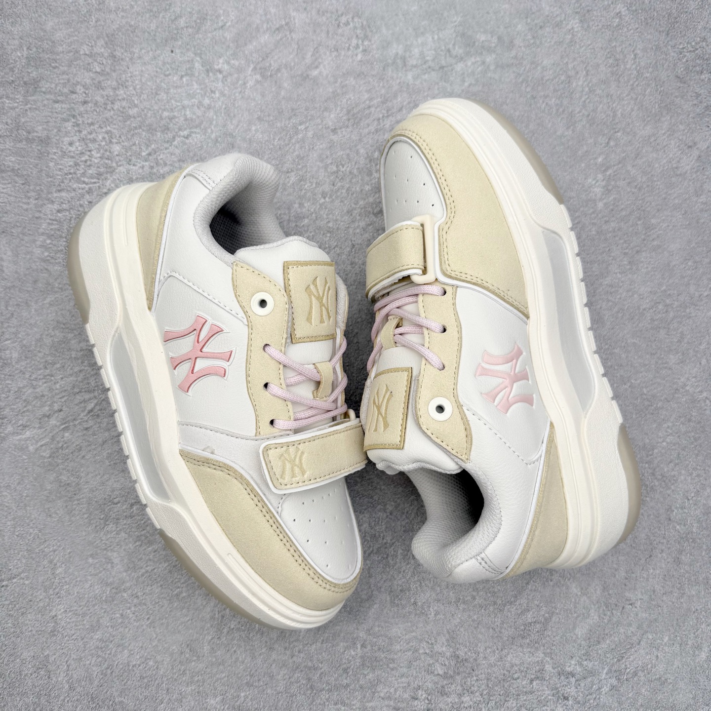 图片[3]-MLB Chunky Liner Basic 复古印花学长鞋系列低帮轻量增高厚底百搭休闲运动慢跑鞋板鞋 Korea韩国联名NY美国榄球纽约洋基队限定 韩国代购专供 全套原楦原纸板原厂数据开发 正确中底拉帮中底网布细节 平台代购专供 左脚内置芯片 韩国代购吊牌标贴 独家一比一RB+MD组合大底 高频后跟小人Logo精准对位立体饱满 正确网布加超迁鞋面 转印中底走线紧密 转印Logo工艺表层防刮不掉色 尺码：35 36 36.5 37.5 38 38.5 39 40 40.5 41 42 42.5 43 44 45-选品中心