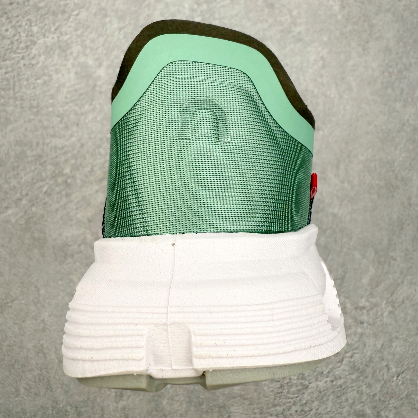 图片[8]-On昂跑 Cloud 6 Coast 潮流舒适 防滑耐磨 低帮 生活休闲鞋 此运动品牌 开创于2010年 缓震着陆、强效回弹、轻柔质感的设计构思始终是ON研制关键 与此同时基于“为全球提供革新性的跑步感受”信念 陆续推出了多款跑鞋及其以专业运动人体跑步工程学为设计关键的功能性跑步服饰设备 让跑者不费力气地畅快畅跑 尺码：36 36.5 37.5 38 38.5 39 40 40.5 41 42 42.5 43 44 44.5 45-选品中心