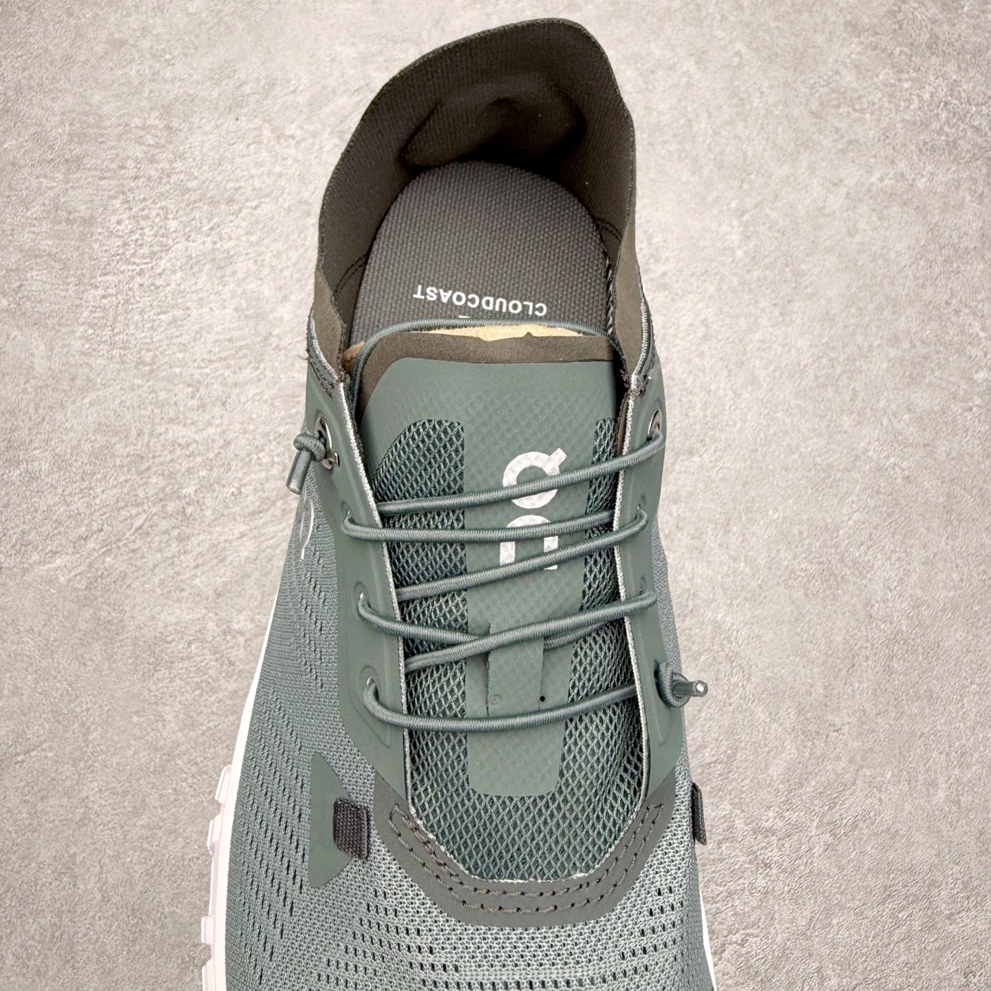 图片[5]-On昂跑 Cloud 6 Coast 潮流舒适 防滑耐磨 低帮 生活休闲鞋 此运动品牌 开创于2010年 缓震着陆、强效回弹、轻柔质感的设计构思始终是ON研制关键 与此同时基于“为全球提供革新性的跑步感受”信念 陆续推出了多款跑鞋及其以专业运动人体跑步工程学为设计关键的功能性跑步服饰设备 让跑者不费力气地畅快畅跑 尺码：36 36.5 37.5 38 38.5 39 40 40.5 41 42 42.5 43 44 44.5 45-选品中心