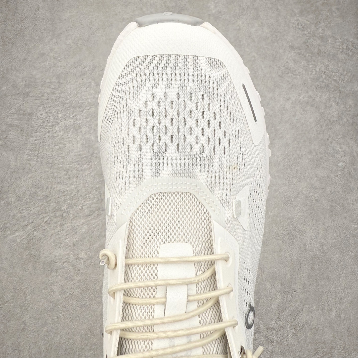 图片[4]-On昂跑 Cloud 6 Coast 潮流舒适 防滑耐磨 低帮 生活休闲鞋 此运动品牌 开创于2010年 缓震着陆、强效回弹、轻柔质感的设计构思始终是ON研制关键 与此同时基于“为全球提供革新性的跑步感受”信念 陆续推出了多款跑鞋及其以专业运动人体跑步工程学为设计关键的功能性跑步服饰设备 让跑者不费力气地畅快畅跑 尺码：36 36.5 37.5 38 38.5 39 40 40.5 41 42 42.5 43 44 44.5 45-选品中心