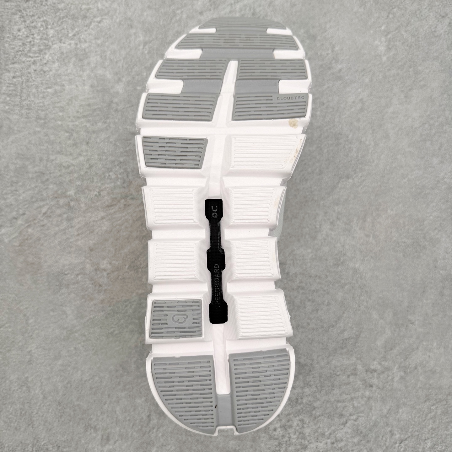 图片[9]-On昂跑 Cloud 6 Coast 潮流舒适 防滑耐磨 低帮 生活休闲鞋 此运动品牌 开创于2010年 缓震着陆、强效回弹、轻柔质感的设计构思始终是ON研制关键 与此同时基于“为全球提供革新性的跑步感受”信念 陆续推出了多款跑鞋及其以专业运动人体跑步工程学为设计关键的功能性跑步服饰设备 让跑者不费力气地畅快畅跑 尺码：36 36.5 37.5 38 38.5 39 40 40.5 41 42 42.5 43 44 44.5 45-选品中心