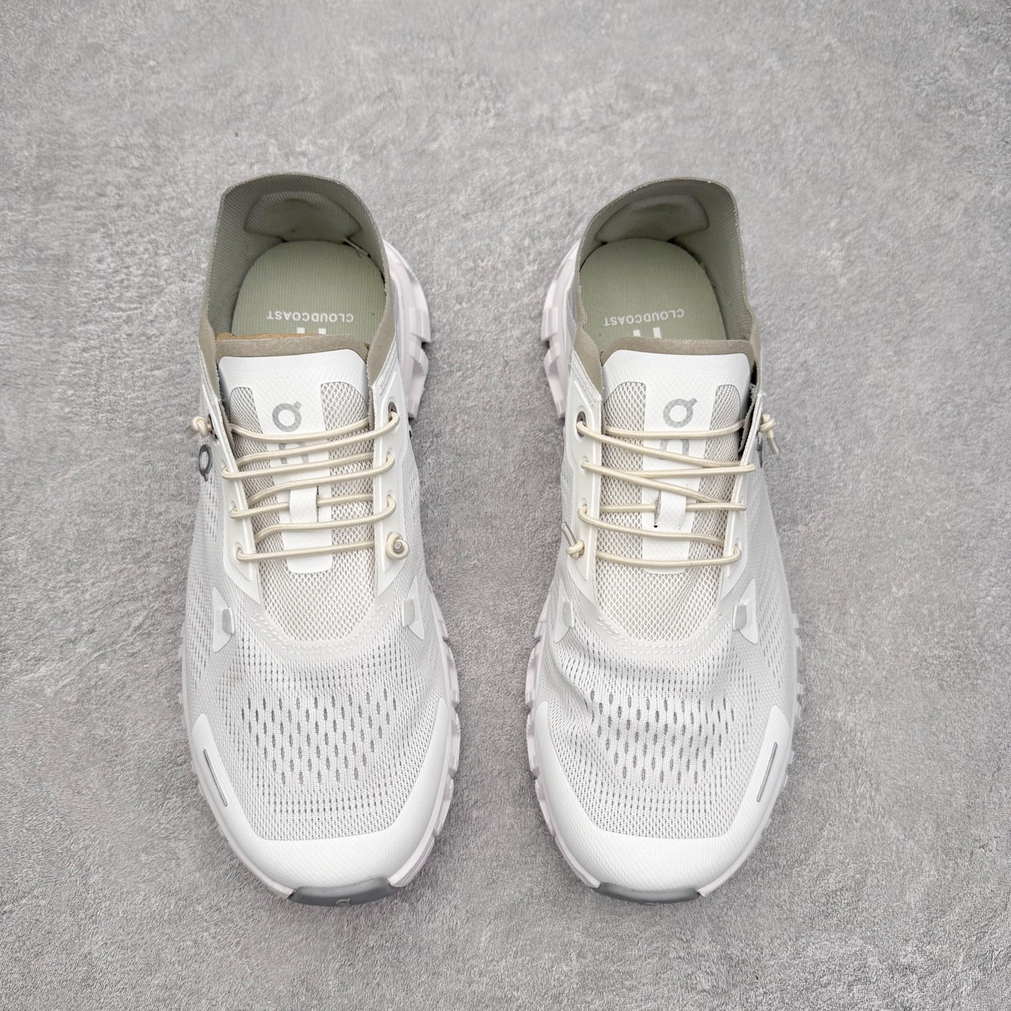 图片[2]-On昂跑 Cloud 6 Coast 潮流舒适 防滑耐磨 低帮 生活休闲鞋 此运动品牌 开创于2010年 缓震着陆、强效回弹、轻柔质感的设计构思始终是ON研制关键 与此同时基于“为全球提供革新性的跑步感受”信念 陆续推出了多款跑鞋及其以专业运动人体跑步工程学为设计关键的功能性跑步服饰设备 让跑者不费力气地畅快畅跑 尺码：36 36.5 37.5 38 38.5 39 40 40.5 41 42 42.5 43 44 44.5 45-选品中心