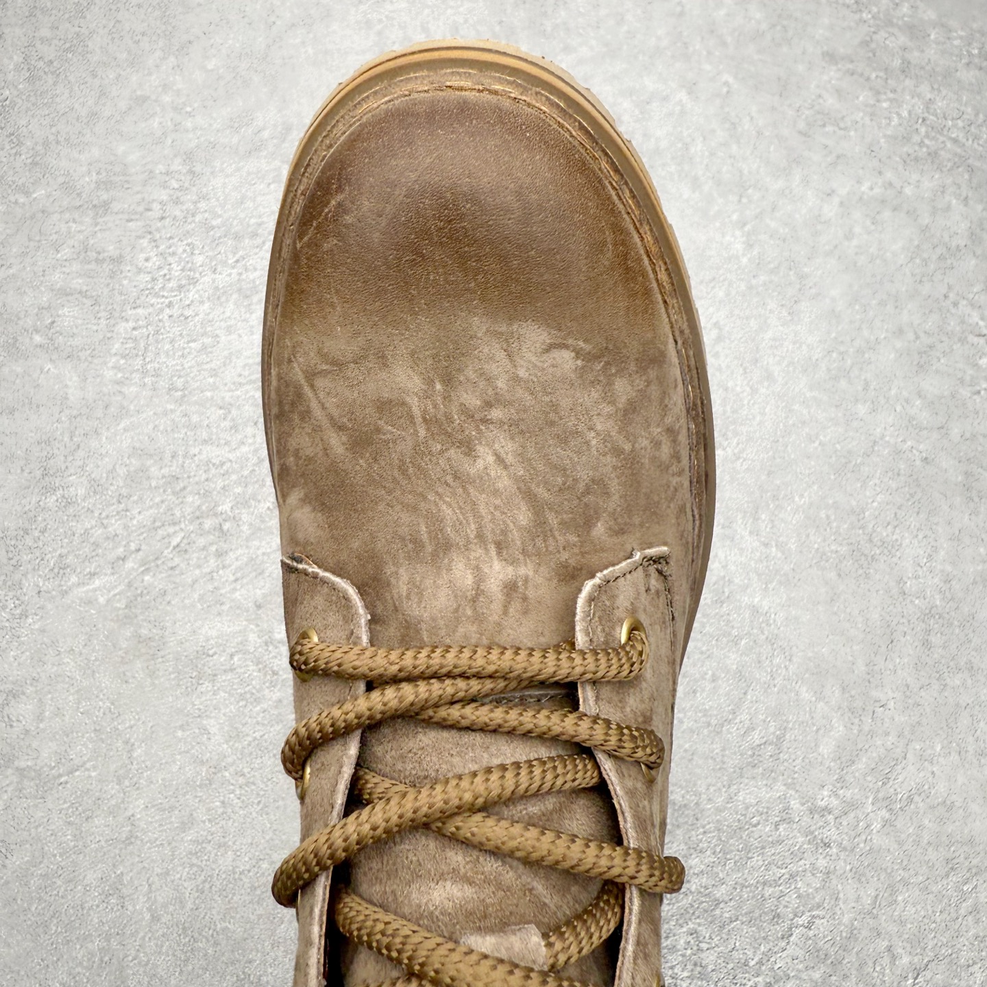 图片[4]-Timberland添柏岚/天伯伦户外中帮休闲大黄靴系列 广东大厂品质 原盒原包装 面料采用意大利🇮🇹顶级磨砂细纹牛皮 搭配防臭防腐真皮乳胶鞋垫 给您完美的穿着体验 质量考究耐穿 型男必备 专治不帅 高品质脚感一流 尺码：38 39 40 41 42 43 44（皮鞋码）-选品中心