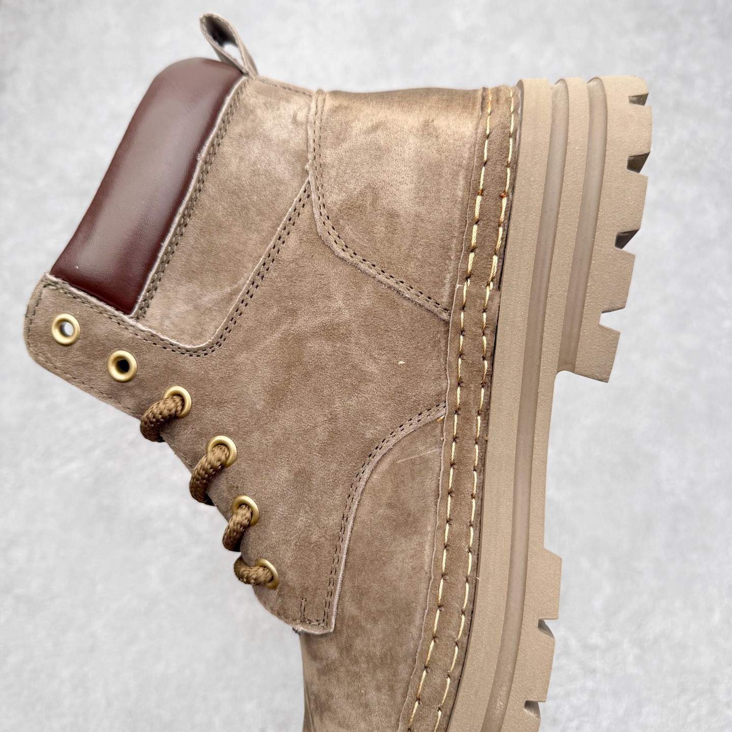 图片[7]-Timberland添柏岚/天伯伦户外中帮休闲大黄靴系列 广东大厂品质 原盒原包装 面料采用意大利🇮🇹顶级磨砂细纹牛皮 搭配防臭防腐真皮乳胶鞋垫 给您完美的穿着体验 质量考究耐穿 型男必备 专治不帅 高品质脚感一流 尺码：38 39 40 41 42 43 44（皮鞋码）-选品中心