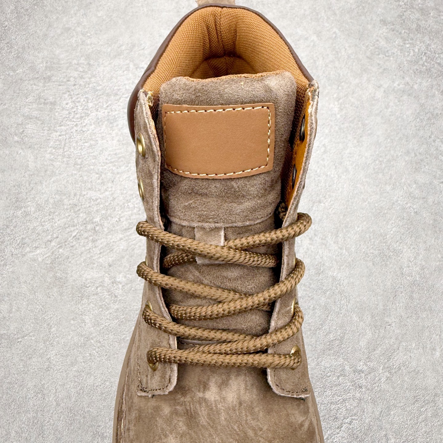 图片[5]-Timberland添柏岚/天伯伦户外中帮休闲大黄靴系列 广东大厂品质 原盒原包装 面料采用意大利🇮🇹顶级磨砂细纹牛皮 搭配防臭防腐真皮乳胶鞋垫 给您完美的穿着体验 质量考究耐穿 型男必备 专治不帅 高品质脚感一流 尺码：38 39 40 41 42 43 44（皮鞋码）-选品中心