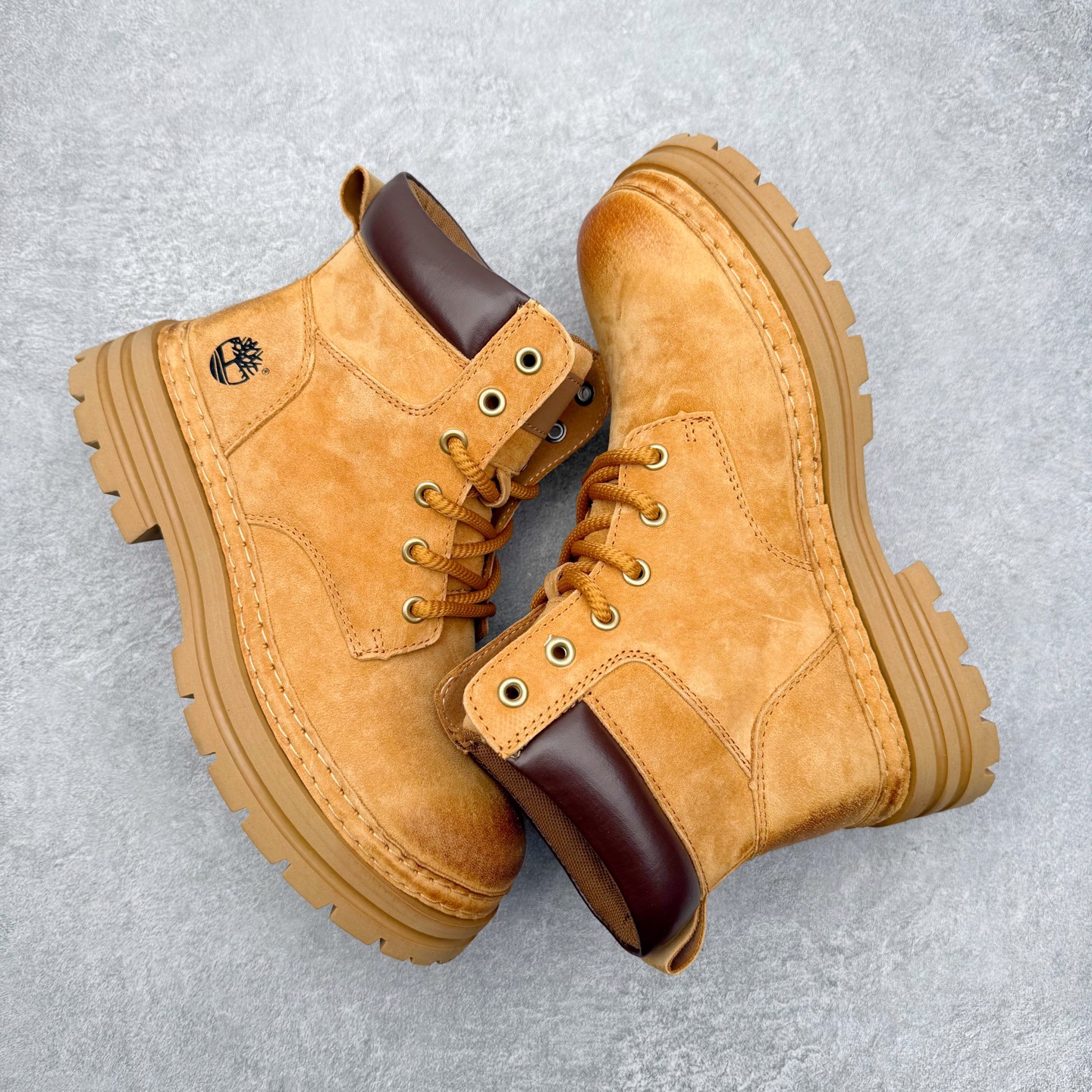 图片[3]-Timberland添柏岚/天伯伦户外中帮休闲大黄靴系列 广东大厂品质 原盒原包装 面料采用意大利🇮🇹顶级磨砂细纹牛皮 搭配防臭防腐真皮乳胶鞋垫 给您完美的穿着体验 质量考究耐穿 型男必备 专治不帅 高品质脚感一流 尺码：38 39 40 41 42 43 44（皮鞋码）-选品中心