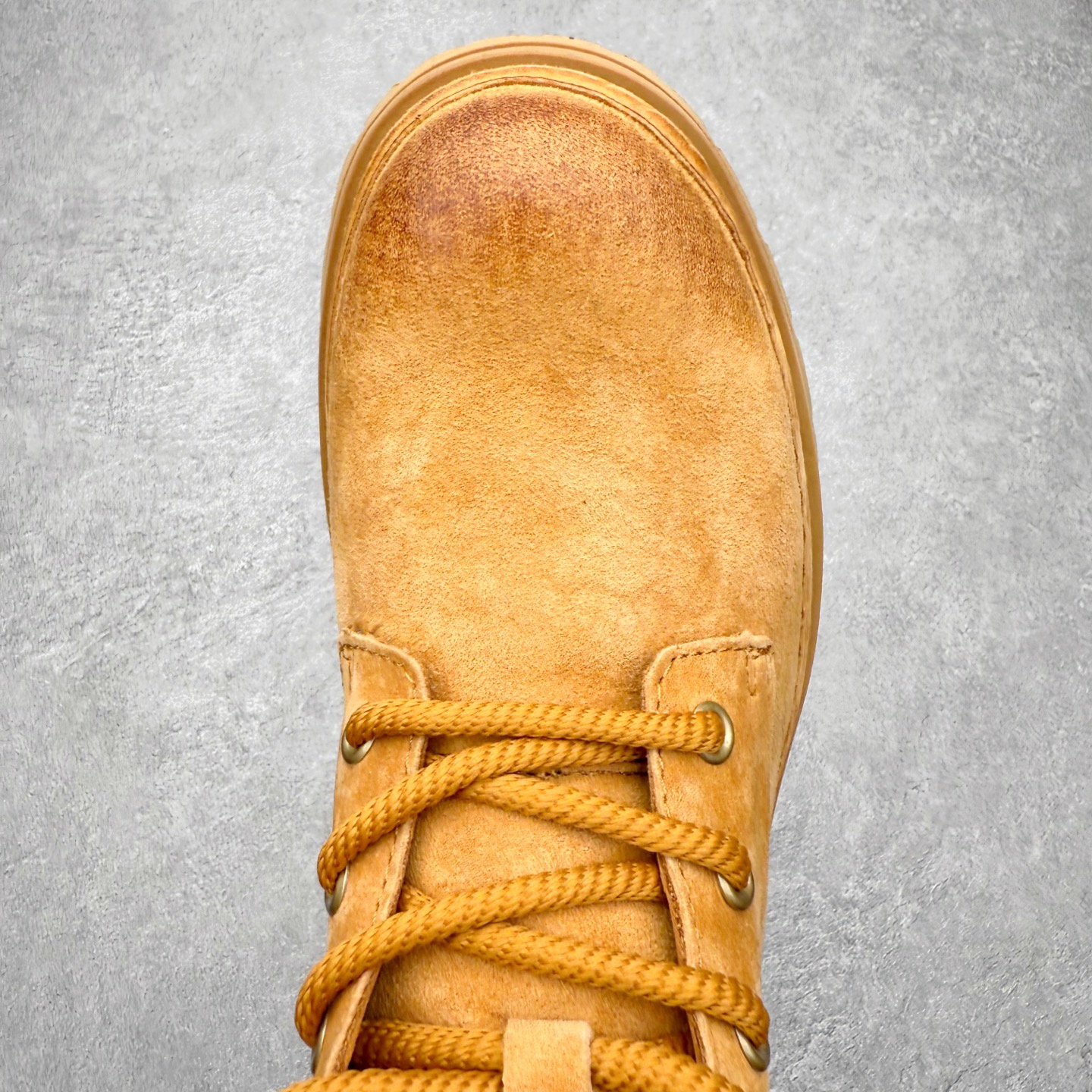 图片[4]-Timberland添柏岚/天伯伦户外中帮休闲大黄靴系列 广东大厂品质 原盒原包装 面料采用意大利🇮🇹顶级磨砂细纹牛皮 搭配防臭防腐真皮乳胶鞋垫 给您完美的穿着体验 质量考究耐穿 型男必备 专治不帅 高品质脚感一流 尺码：38 39 40 41 42 43 44（皮鞋码）-选品中心