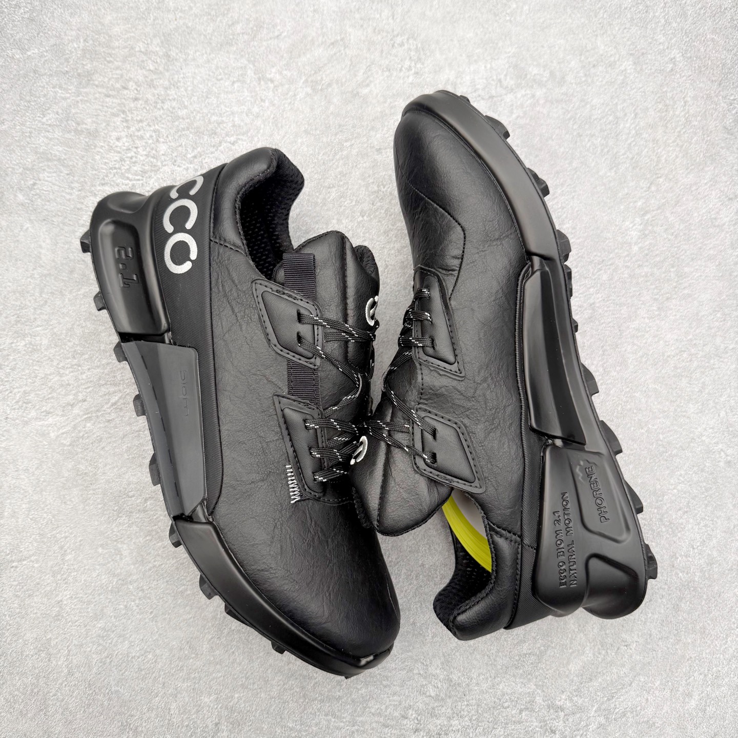 图片[3]-ECCO爱步男款跑步鞋 防滑缓震透气运动鞋健步BIOM2.1越野系列 品质牛皮革鞋面，轻盈柔韧 具有良好的透气性 PHORENE中底 提供出色的能量回弹，即使在低温环境下依然保持弹力和柔软度 BIOM自然律动科技，符合人体工学鞋楦 贴近足部天然形态 橡胶大底，抓地力强，具有良好的耐磨性 创新鞋钉，提供抓地力多方位牵引力与稳定性能 尺码：39 40 41 42 43 44 （正常码）-选品中心