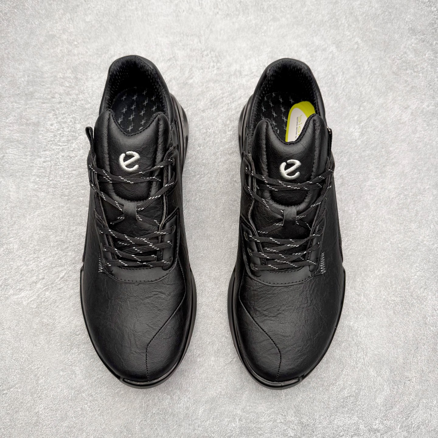 图片[2]-ECCO爱步男款跑步鞋 防滑缓震透气运动鞋健步BIOM2.1越野系列 品质牛皮革鞋面，轻盈柔韧 具有良好的透气性 PHORENE中底 提供出色的能量回弹，即使在低温环境下依然保持弹力和柔软度 BIOM自然律动科技，符合人体工学鞋楦 贴近足部天然形态 橡胶大底，抓地力强，具有良好的耐磨性 创新鞋钉，提供抓地力多方位牵引力与稳定性能 尺码：39 40 41 42 43 44 （正常码）-选品中心