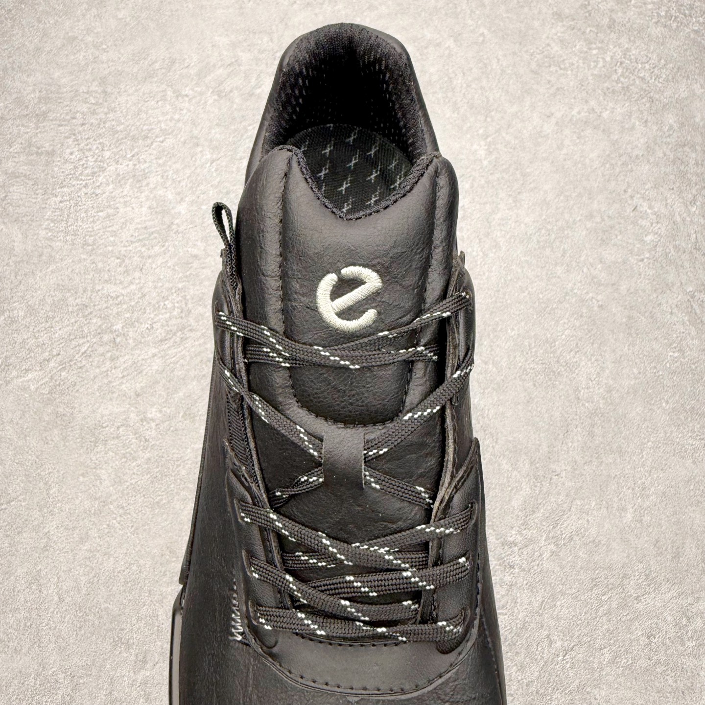 图片[5]-ECCO爱步男款跑步鞋 防滑缓震透气运动鞋健步BIOM2.1越野系列 品质牛皮革鞋面，轻盈柔韧 具有良好的透气性 PHORENE中底 提供出色的能量回弹，即使在低温环境下依然保持弹力和柔软度 BIOM自然律动科技，符合人体工学鞋楦 贴近足部天然形态 橡胶大底，抓地力强，具有良好的耐磨性 创新鞋钉，提供抓地力多方位牵引力与稳定性能 尺码：39 40 41 42 43 44 （正常码）-选品中心