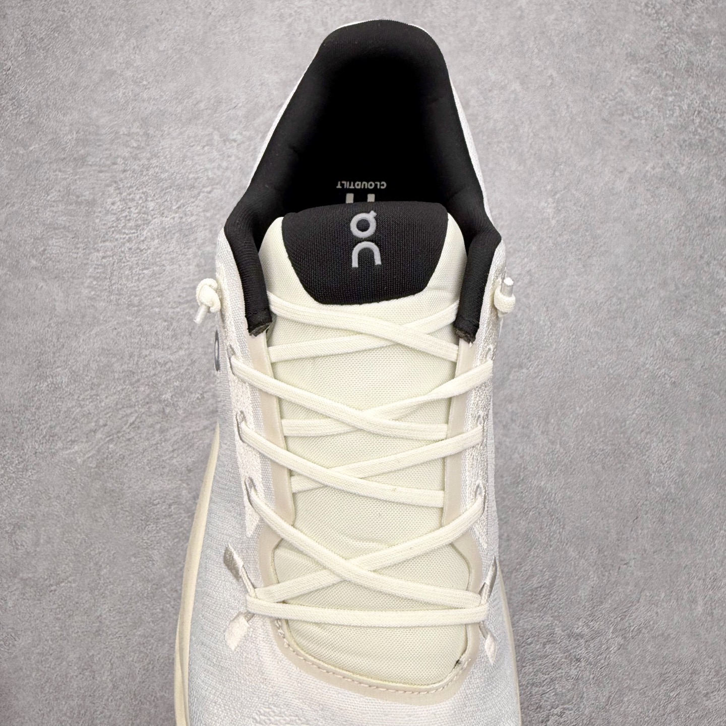 图片[5]-On昂跑 Cloudtilt 圆头系带减震耐磨低帮生活休闲鞋 此运动品牌 开创于2010年 缓震着陆、强效回弹、轻柔质感的设计构思始终是ON研制关键 与此同时基于“为全球提供革新性的跑步感受”信念 陆续推出了多款跑鞋及其以专业运动人体跑步工程学为设计关键的功能性跑步服饰设备 让跑者不费力气地畅快畅跑 尺码：36 36.5 37.5 38 38.5 39 40 40.5 41 42 42.5 43 44 44.5 45-选品中心