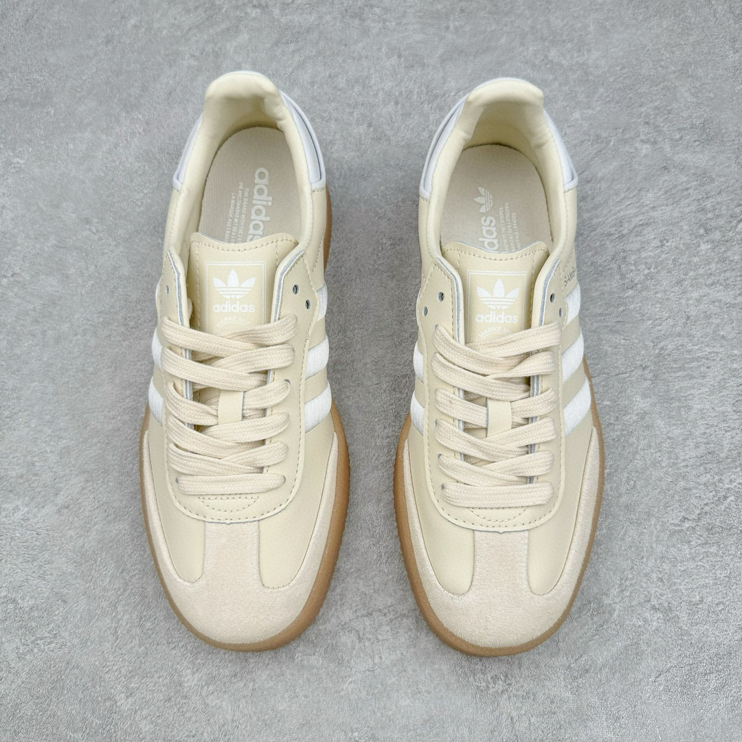 图片[2]-＃福利特价 AD Samba XLG 桑巴舞加大厚底版系列德训风百搭松糕休闲运动板鞋生胶底 自Originals Samba成功借势Blokecore风潮一跃成为街头巷尾的焦点鞋款后,不论是围绕Samba本身打造的各式「变种版本」,还是以Samba为蓝本打造联名鞋款,都成为了时尚潮流人士日常穿搭首选。Samba XLG是adidas Originals不断扩展XLG系列的一部分,旨在与年轻文化相契合,迎合那些希望通过个性时尚表达自我而不愿牺牲舒适度的年轻群体。街头时尚领域的Gen Z特别偏爱宽松的穿着风格。Samba XLG针对这一点做了创新。它在延续Samba OG经典设计的基础上,迎合年轻群体的穿着习惯,重塑为宽大的鞋身比例轮廓以及加厚中底,让消费者轻松展示自己独特的风格。全新的Samba XLG系列不仅迎合了当下年轻群体的穿搭习惯,加宽了鞋身比例以及将中底进一步增厚,在视觉比例上更加饱满,同时还保留了经典Samba的细节,这样一来,鞋迷朋友在穿搭上不仅能更加个性化,而且还能延续一定的复古感受。尺码：36 36⅔ 37⅓ 38 38⅔ 39⅓ 40 40⅔ 41⅓ 42 42⅔ 43⅓ 44 45-选品中心