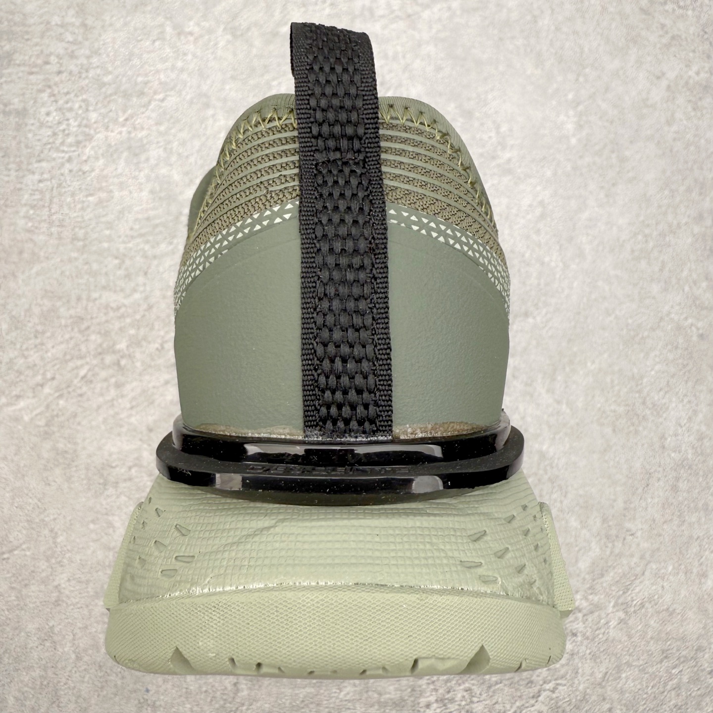 图片[8]-＃福利特价 DESCENTE SKI STYLE SNOW RIDE 迪桑特舒适防滑耐磨低帮生活休闲鞋 DESCENTE（迪桑特）创立于1935年，品牌名取自法语词汇，意为“滑降”。品牌箭头标识代表滑雪的三种技术“高速直线滑行”、“穿越”和“侧滑”，也寓意品牌在打造高端专业运动产品中不断追求完美的创新精神，致力于成为中国高端专业滑雪、综训、女子、铁人三项、高尔夫的第一品牌。尺码：36 36.5 37.5 38 38.5 39 40 40.5 41 42 42.5 43 44 44.5 45-选品中心