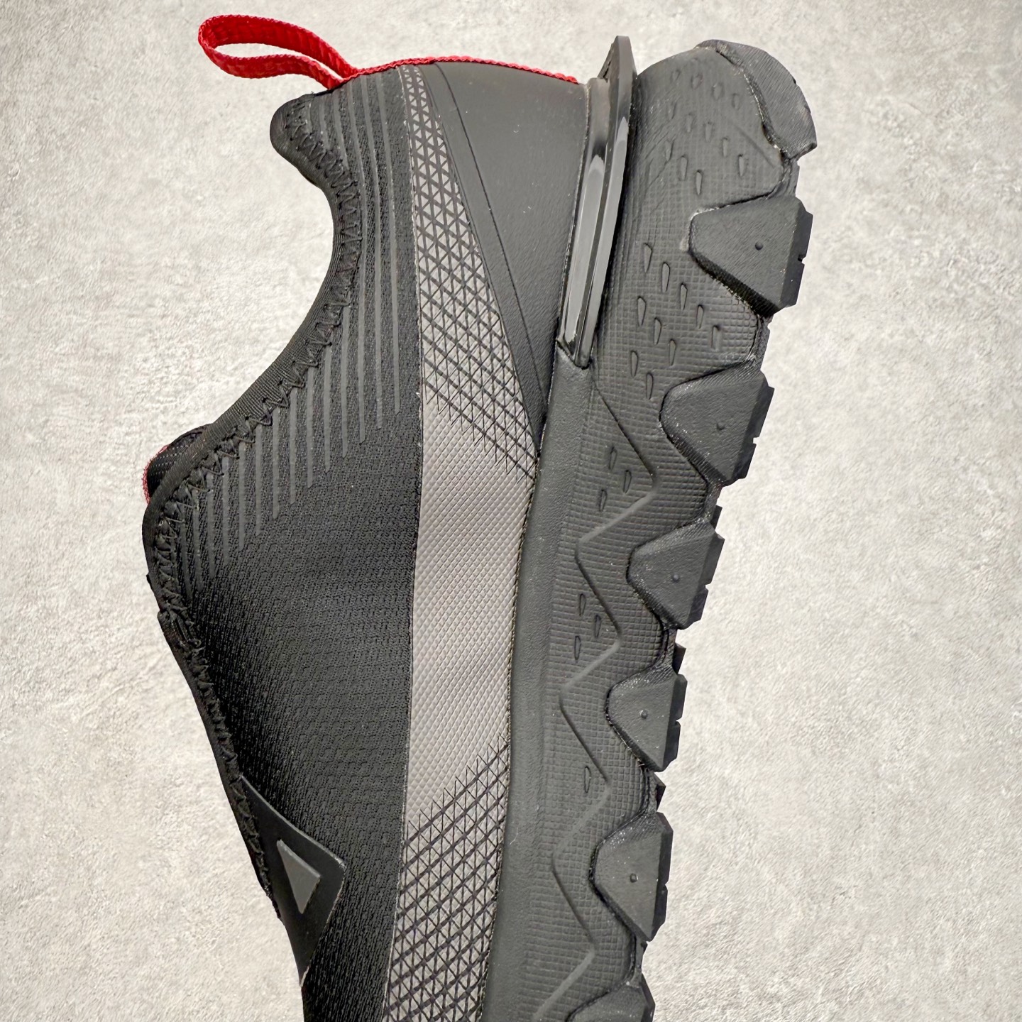 图片[7]-＃福利特价 DESCENTE SKI STYLE SNOW RIDE 迪桑特舒适防滑耐磨低帮生活休闲鞋 DESCENTE（迪桑特）创立于1935年，品牌名取自法语词汇，意为“滑降”。品牌箭头标识代表滑雪的三种技术“高速直线滑行”、“穿越”和“侧滑”，也寓意品牌在打造高端专业运动产品中不断追求完美的创新精神，致力于成为中国高端专业滑雪、综训、女子、铁人三项、高尔夫的第一品牌。尺码：36 36.5 37.5 38 38.5 39 40 40.5 41 42 42.5 43 44 44.5 45-选品中心