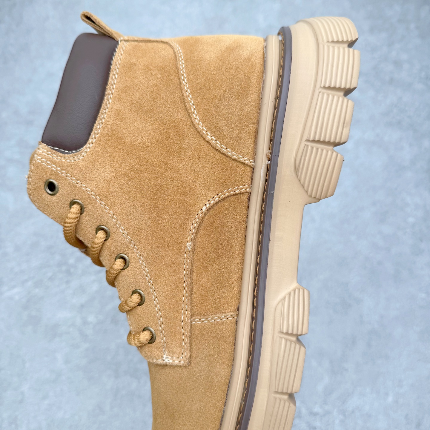 图片[7]-UGG Tasman Weather Hybrid 塔斯曼混合系列中帮轻量休闲马丁靴 UGG秋冬新品（羊羔毛一体内里🔥保暖锁热）秋冬必备 户外中帮休闲马丁靴雪地靴系列广东大厂品质 秋冬新款 时尚潮流搭配 面料釆用意大利进口磨砂牛皮 全鞋真牛皮材料 大底到五金都是代工厂原材料制作 好货不杀猪 首单质量严格把控 全套官网统一包装 今年冬季防寒户外专用产品 日常随意搭配 型男必备‼尺码：39-44（比运动鞋大一码）-选品中心