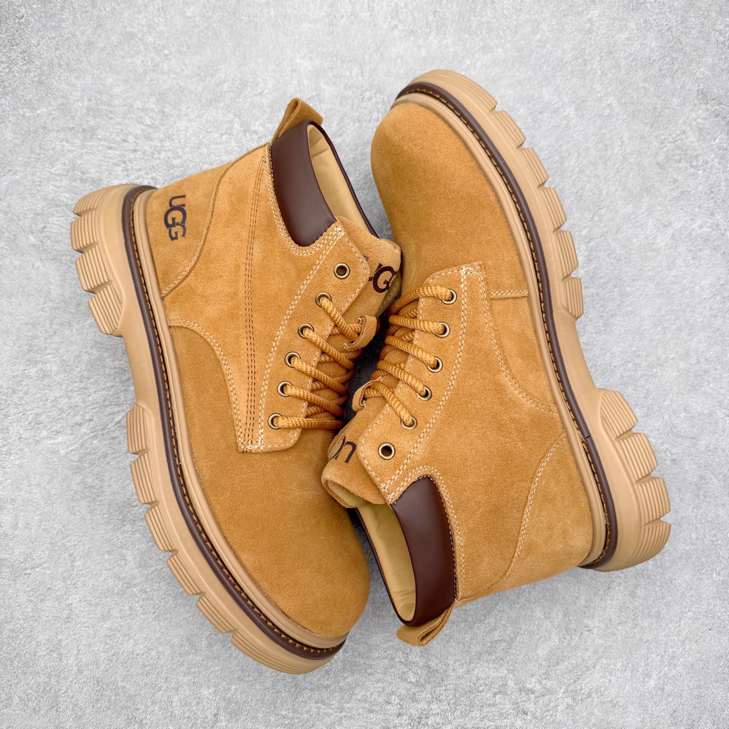 图片[3]-UGG Tasman Weather Hybrid 塔斯曼混合系列中帮轻量休闲马丁靴 UGG秋冬新品（羊羔毛一体内里🔥保暖锁热）秋冬必备 户外中帮休闲马丁靴雪地靴系列广东大厂品质 秋冬新款 时尚潮流搭配 面料釆用意大利进口磨砂牛皮 全鞋真牛皮材料 大底到五金都是代工厂原材料制作 好货不杀猪 首单质量严格把控 全套官网统一包装 今年冬季防寒户外专用产品 日常随意搭配 型男必备‼尺码：39-44（比运动鞋大一码）-选品中心
