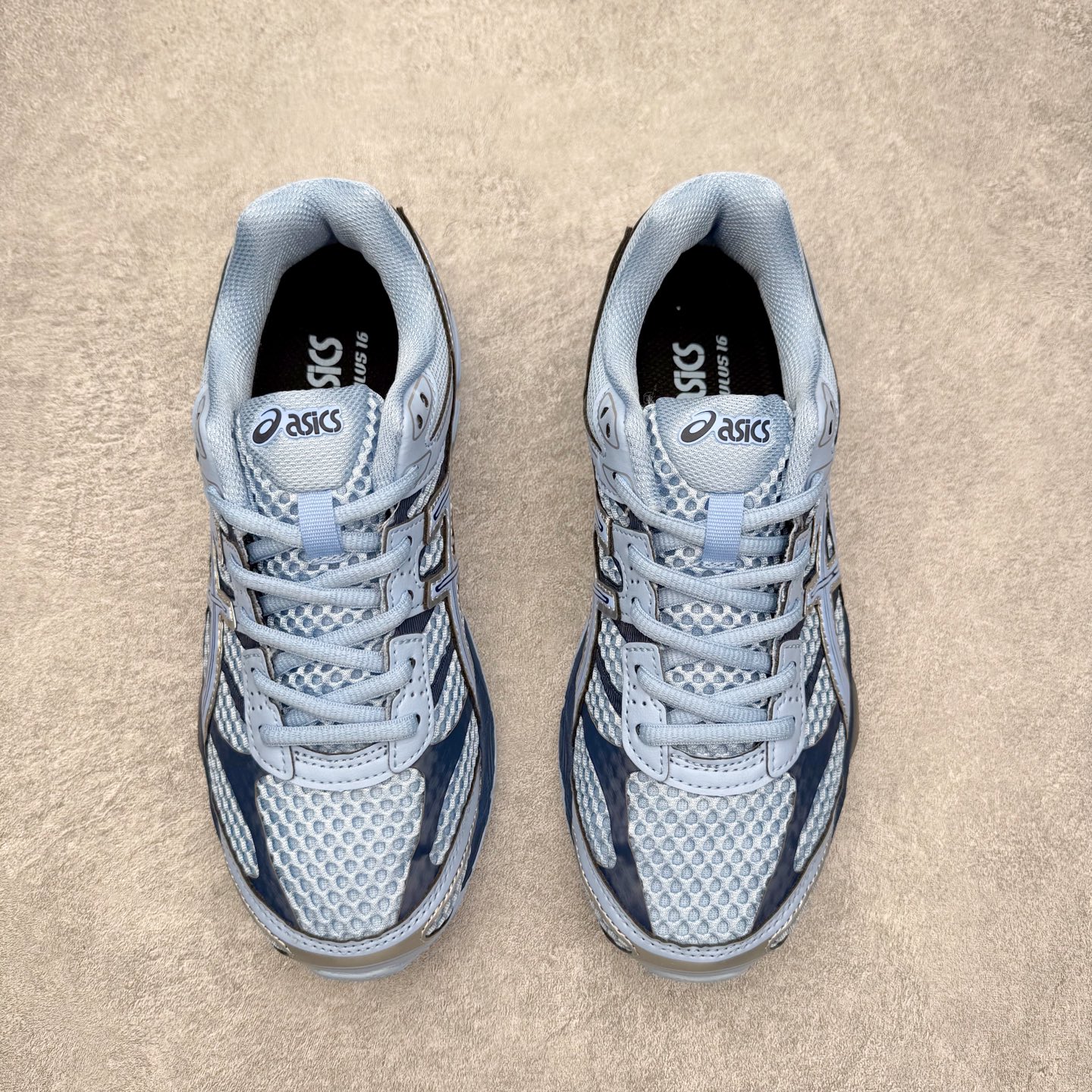 图片[2]-Asics Gel-Cumulus 16 亚瑟士防滑耐磨休闲运动鞋采用双层提花网面设计 提高包裹性和透气性 后跟搭载稳定系统科技T-GEL提升整体支撑力和结构感 减少对身体带来的冲击负荷 创新中底至轻回弹 尺码：36 37 37.5 38 39 39.5 40 40.5 41.5 42 42.5 43.5 44 44.5 45-选品中心