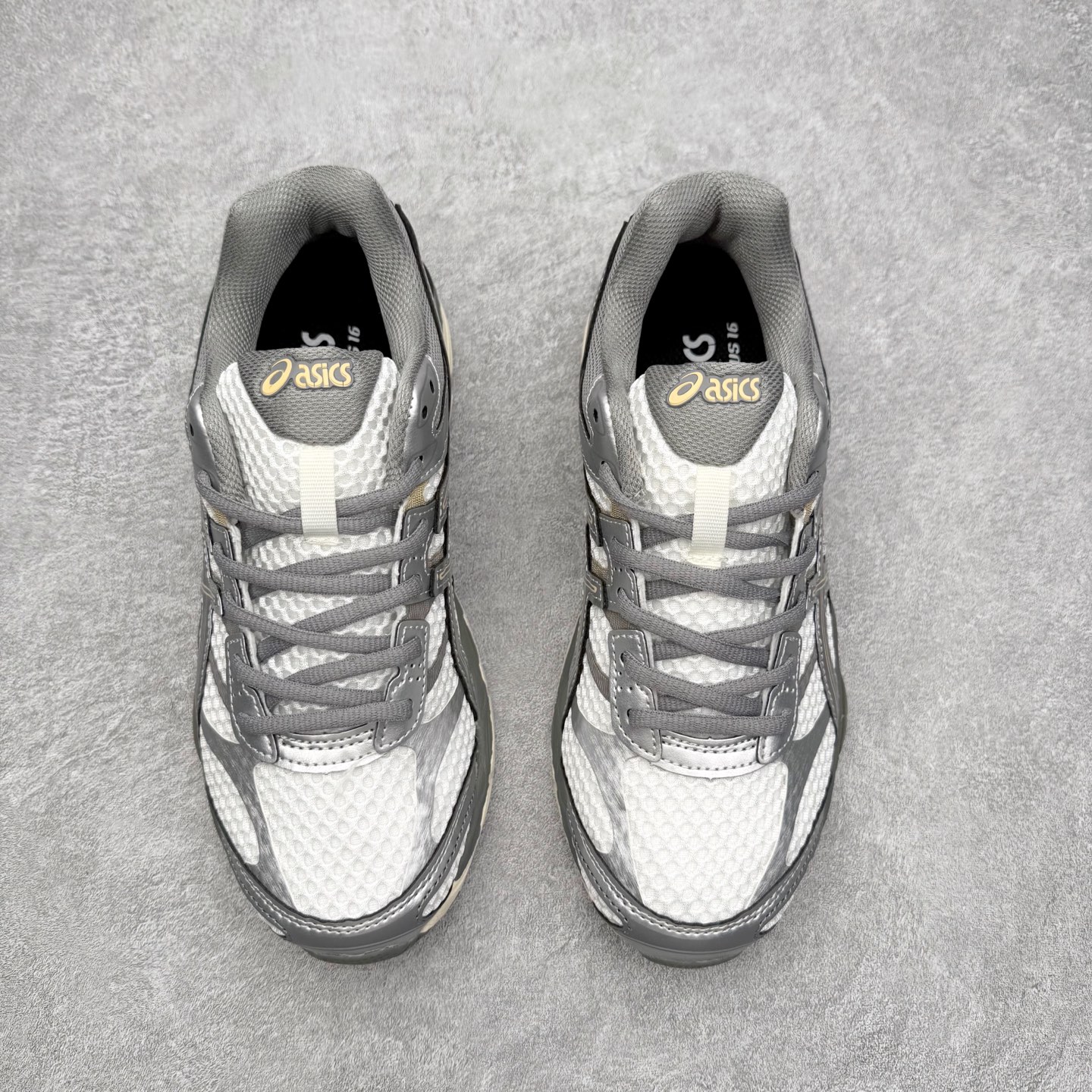 图片[2]-Asics Gel-Cumulus 16 亚瑟士防滑耐磨休闲运动鞋采用双层提花网面设计 提高包裹性和透气性 后跟搭载稳定系统科技T-GEL提升整体支撑力和结构感 减少对身体带来的冲击负荷 创新中底至轻回弹 尺码：36 37 37.5 38 39 39.5 40 40.5 41.5 42 42.5 43.5 44 44.5 45-选品中心