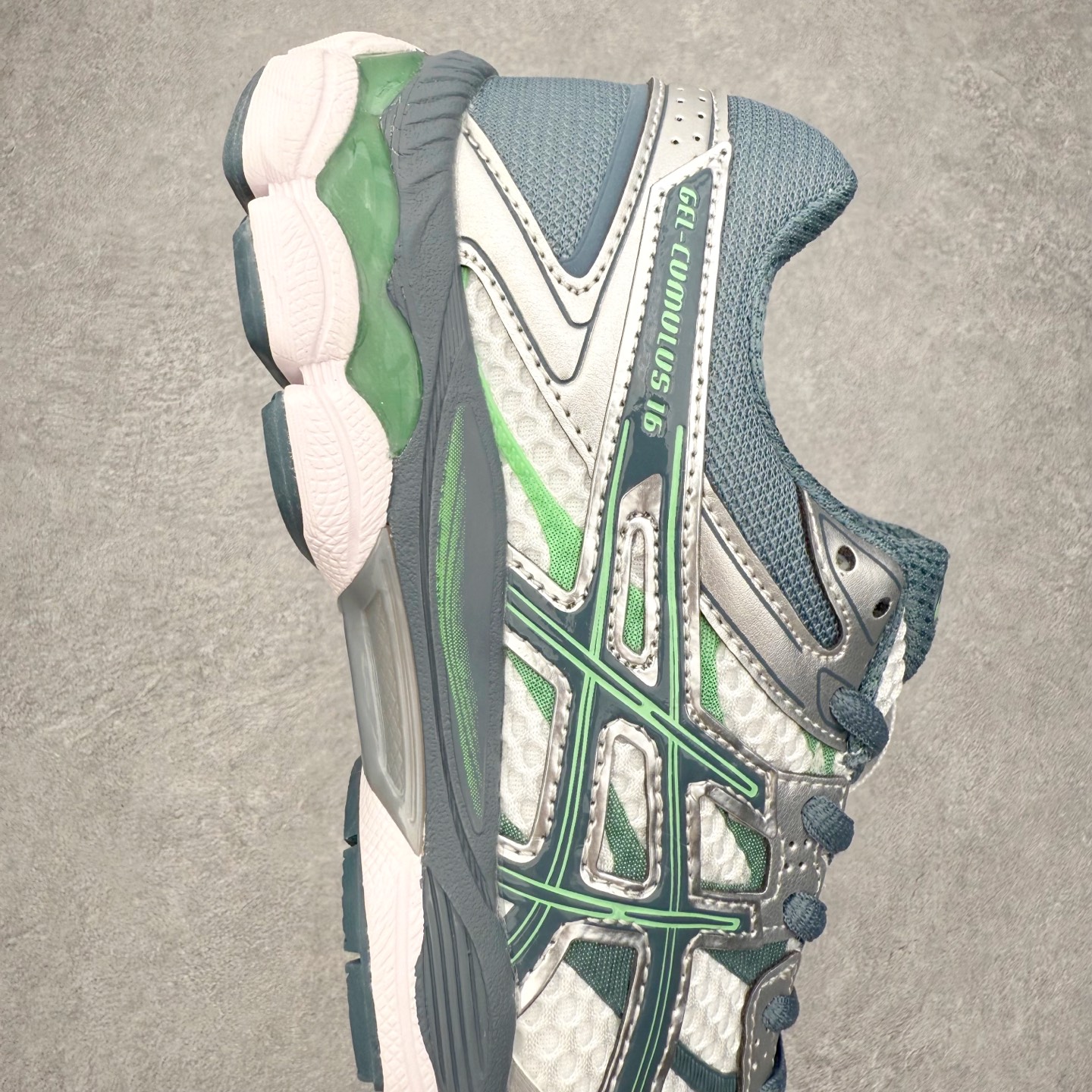 图片[6]-Asics Gel-Cumulus 16 亚瑟士防滑耐磨休闲运动鞋采用双层提花网面设计 提高包裹性和透气性 后跟搭载稳定系统科技T-GEL提升整体支撑力和结构感 减少对身体带来的冲击负荷 创新中底至轻回弹 尺码：36 37 37.5 38 39 39.5 40 40.5 41.5 42 42.5 43.5 44 44.5 45-选品中心