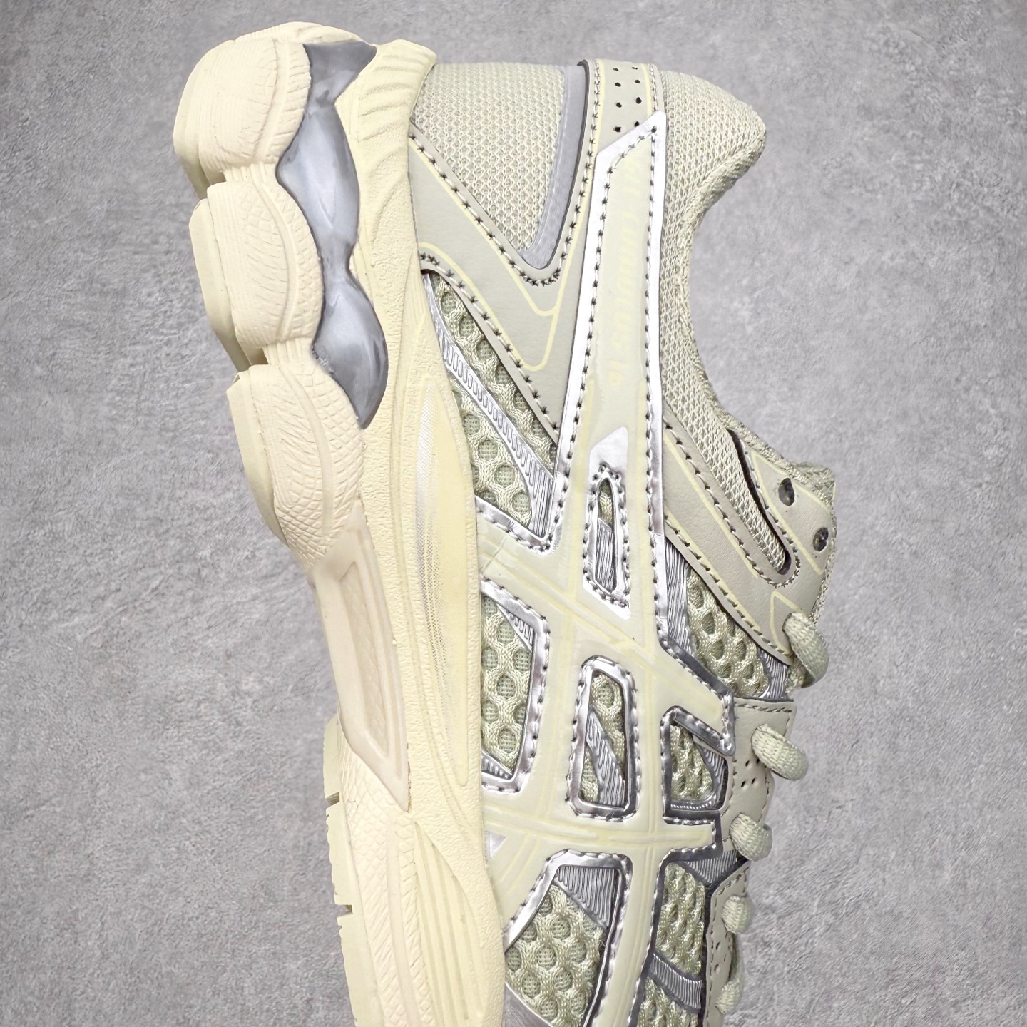 图片[6]-Asics Gel-Cumulus 16 亚瑟士防滑耐磨休闲运动鞋采用双层提花网面设计 提高包裹性和透气性 后跟搭载稳定系统科技T-GEL提升整体支撑力和结构感 减少对身体带来的冲击负荷 创新中底至轻回弹 尺码：36 37 37.5 38 39 39.5 40 40.5 41.5 42 42.5 43.5 44 44.5 45-选品中心