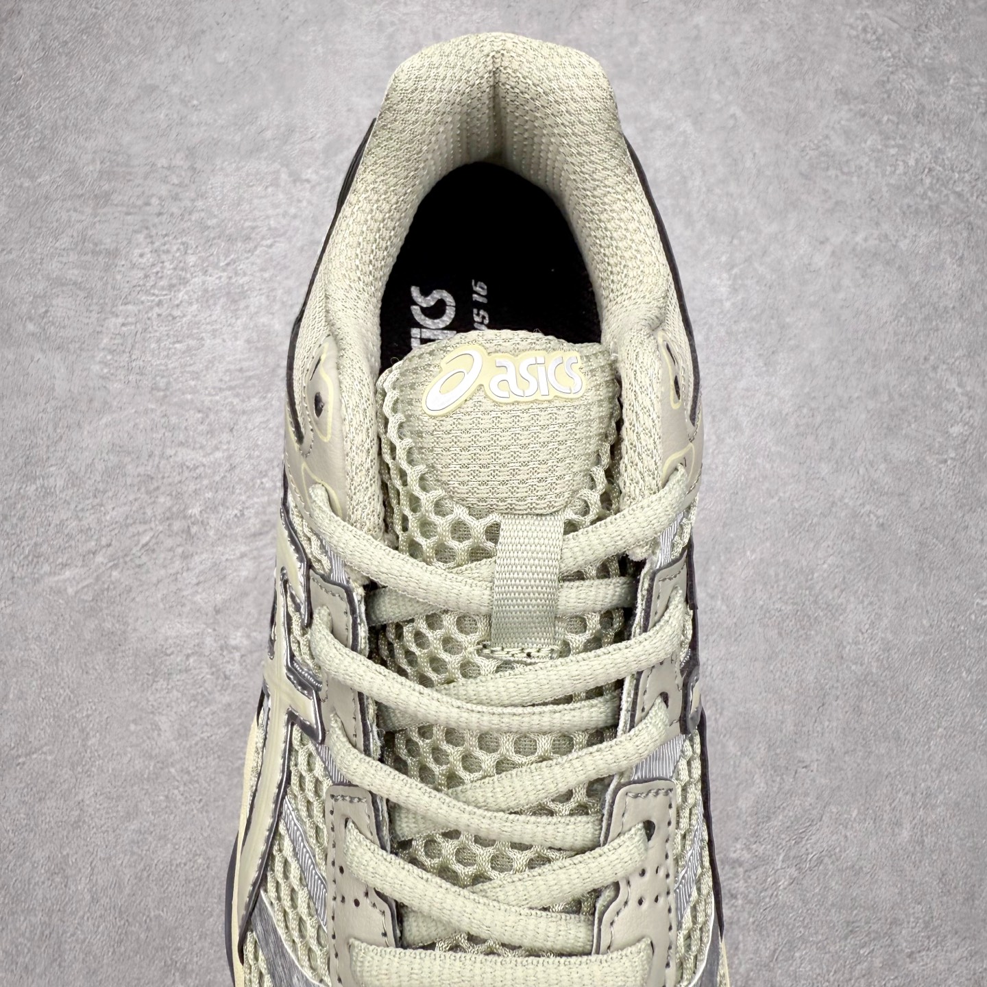 图片[5]-Asics Gel-Cumulus 16 亚瑟士防滑耐磨休闲运动鞋采用双层提花网面设计 提高包裹性和透气性 后跟搭载稳定系统科技T-GEL提升整体支撑力和结构感 减少对身体带来的冲击负荷 创新中底至轻回弹 尺码：36 37 37.5 38 39 39.5 40 40.5 41.5 42 42.5 43.5 44 44.5 45-选品中心