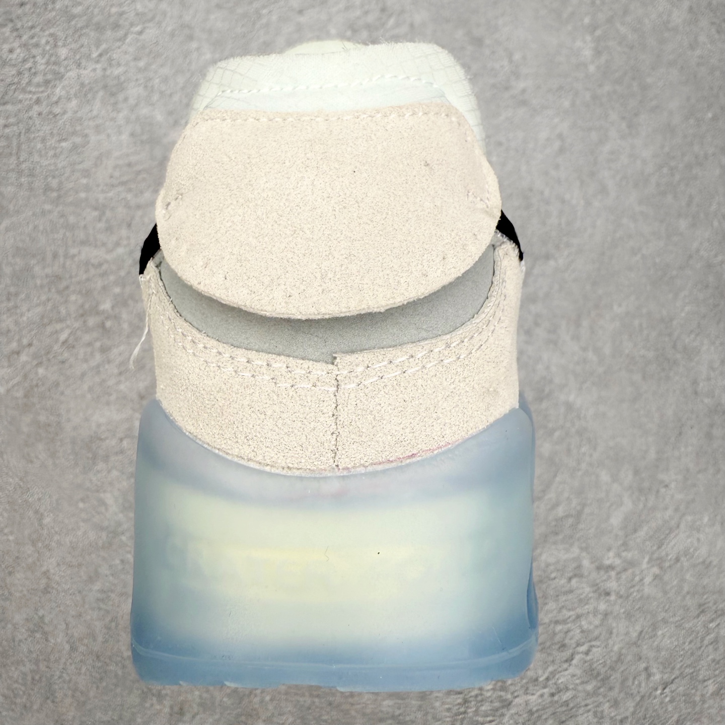 图片[8]-＃MX OFF-WHITE x NK Air MAX 90 The Ten OW 联名白色 AA7293-100 全套原纸板楦头开发 最原汁原味的灵魂版型 重金购入原鞋不断校对 采用公司原材料网纱以及原厂模具数据档案开发制造 100%纯正鞋型 公司正确鞋面纹路 使用原气垫底面组装 原厂鞋舌厚度海绵 多道万能车电脑针车工艺 锁边效果媲美原鞋 独立大底组合模具 由六个分离部分拼接 原厂高频侧边字体模油墨印刷 字体全部对应 原厂高弹材质鞋垫 回弹性跟公司一致 原中底布缝合走线以及注脚孔和钢印都是与公司同步一致 校准原鞋标 原厂指定鞋盒侧标油墨打印 配原三色鞋带以及原厂防掉包扣 各种纯原细节鉴定 区别市面任何版本 尺码：36 36.5 37 38 38.5 39 40 40.5 41 42 42.5 43 44 44.5 45 46-选品中心